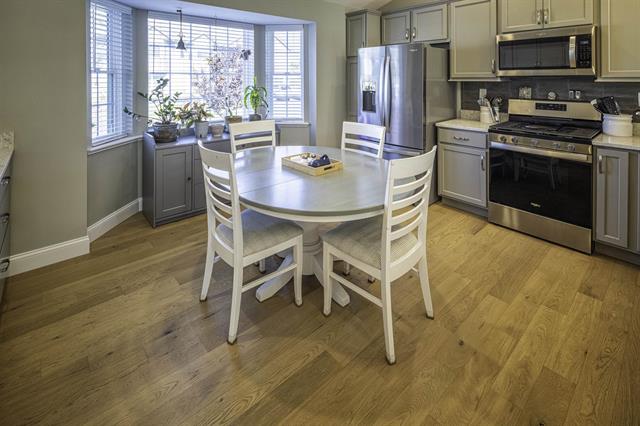 Epping, New Hampshire, 03042, United States, 2 Bedrooms Bedrooms, ,2 BathroomsBathrooms,Residential,For Sale,1955207