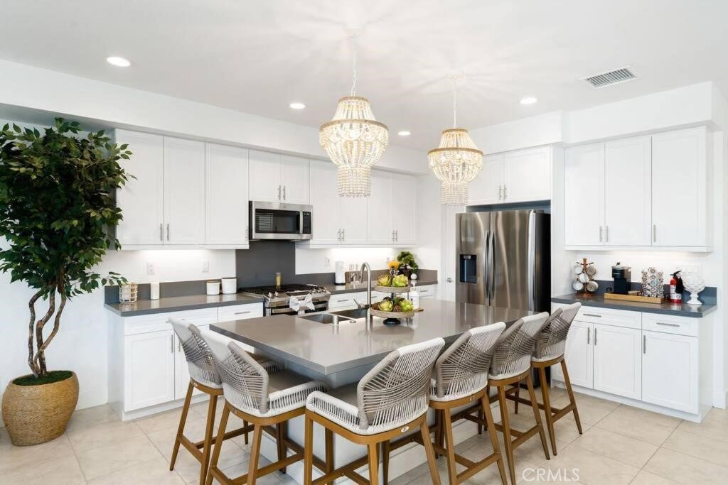 Indio, California, 92203, United States, 4 Bedrooms Bedrooms, ,5 BathroomsBathrooms,Residential,For Sale,1998481