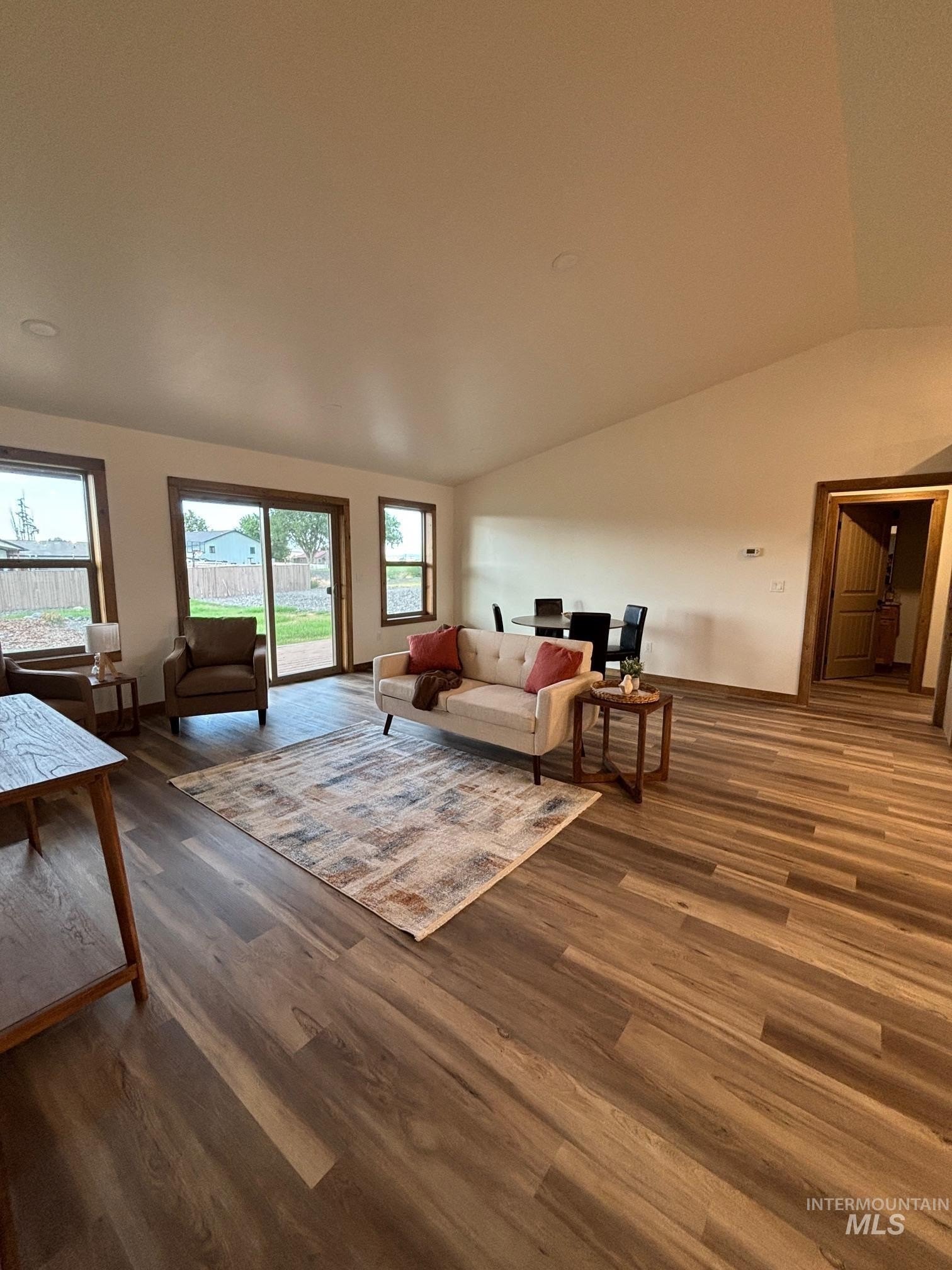 Lewiston, Idaho, 83501, United States, 3 Bedrooms Bedrooms, ,3 BathroomsBathrooms,Residential,For Sale,1976942