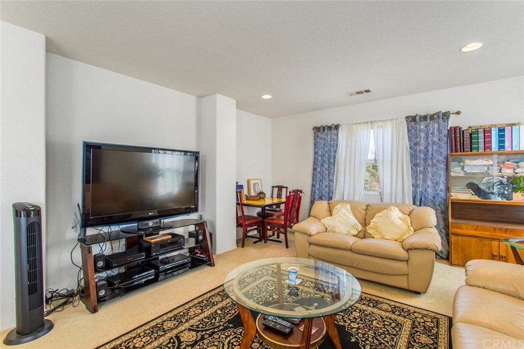Mentone, California, 92359, United States, 3 Bedrooms Bedrooms, ,3 BathroomsBathrooms,Residential,For Sale,1927763
