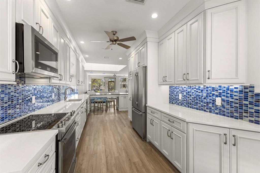 Longboat Key, Florida, 34228, United States, 2 Bedrooms Bedrooms, ,3 BathroomsBathrooms,Residential,For Sale,1743493