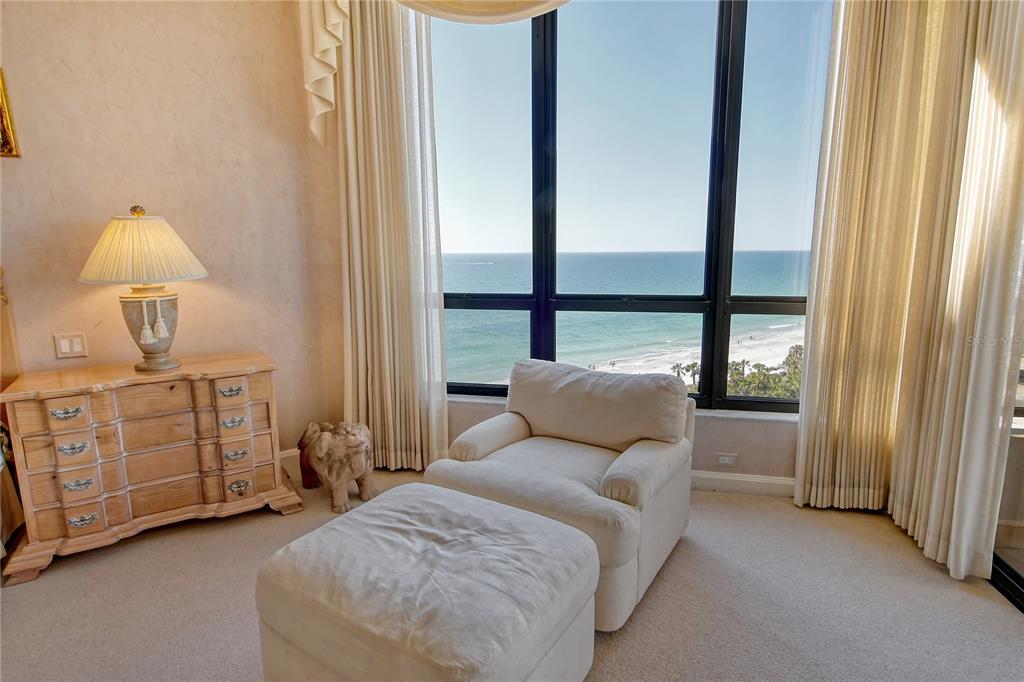 Longboat Key, Florida, 34228, United States, 3 Bedrooms Bedrooms, ,4 BathroomsBathrooms,Residential,For Sale,1962388