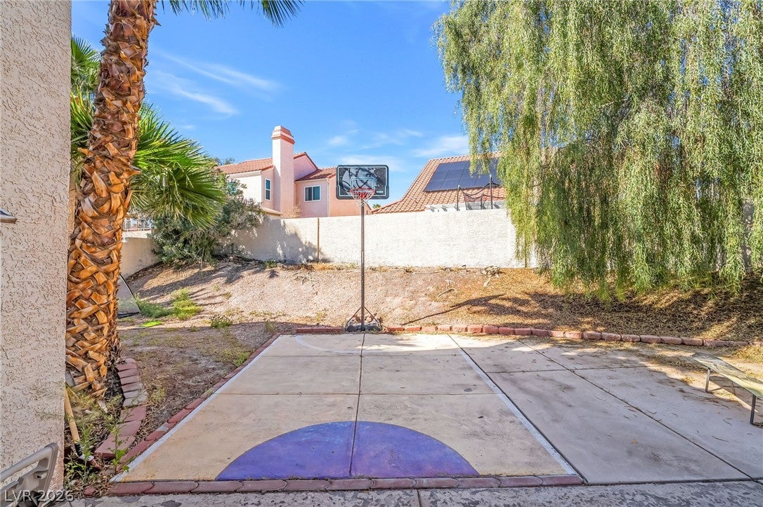 Henderson, Nevada, 89014, United States, 4 Bedrooms Bedrooms, ,3 BathroomsBathrooms,Residential,For Sale,2028376