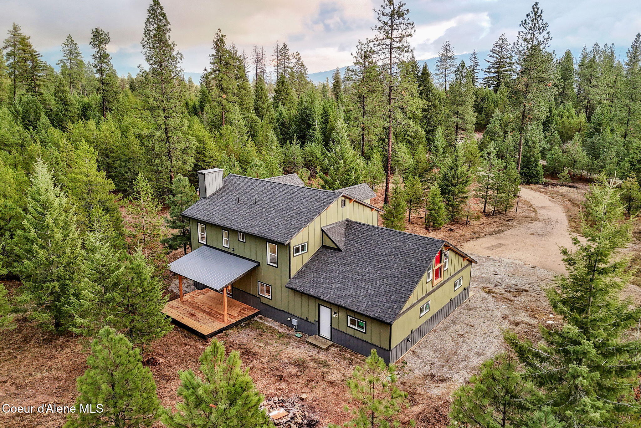 Priest River, Idaho, 83856, United States, 4 Bedrooms Bedrooms, ,2 BathroomsBathrooms,Residential,For Sale,1912359