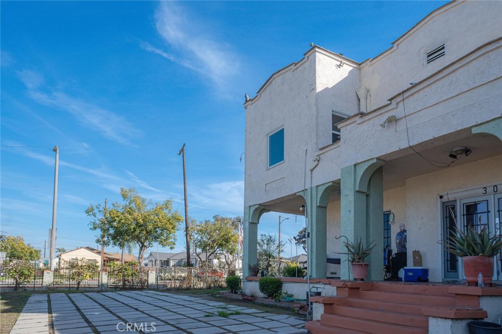 Los Angeles, California, 90061, United States, 14 Bedrooms Bedrooms, ,8 BathroomsBathrooms,Residential,For Sale,1855193