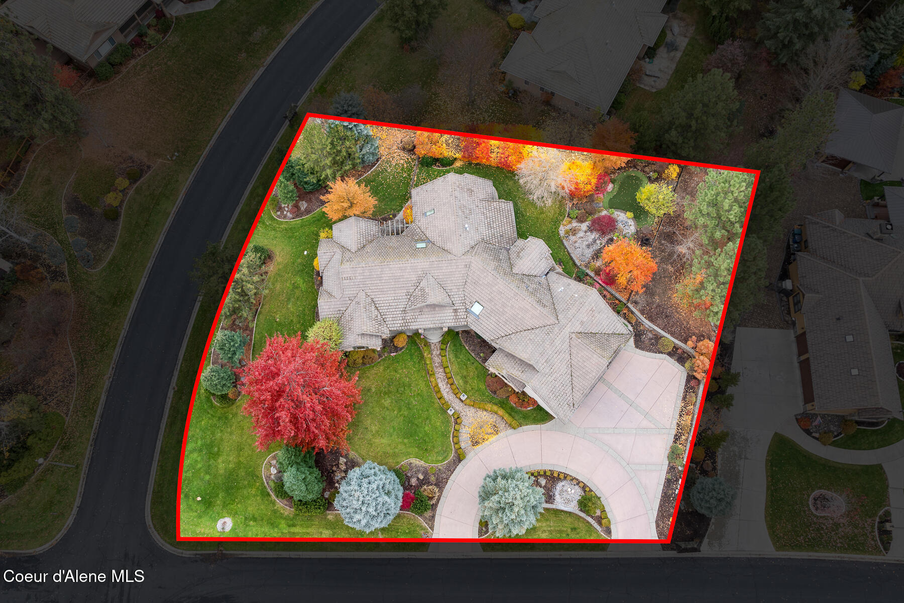 Hayden, Idaho, 83835, United States, 5 Bedrooms Bedrooms, ,4 BathroomsBathrooms,Residential,For Sale,1989952