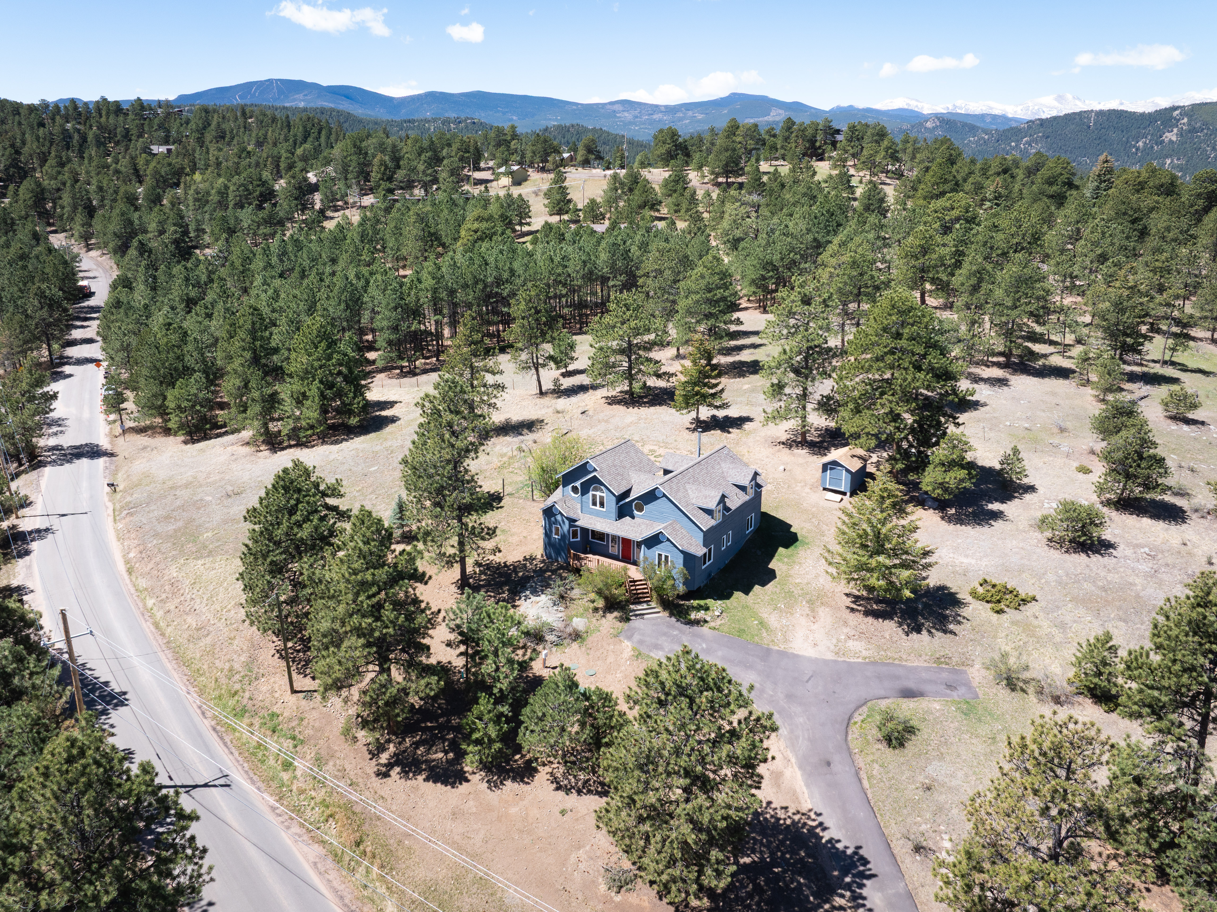  Nestled into the Foothills of The Rocky Mountains Your Shire Awaits - 物件實景