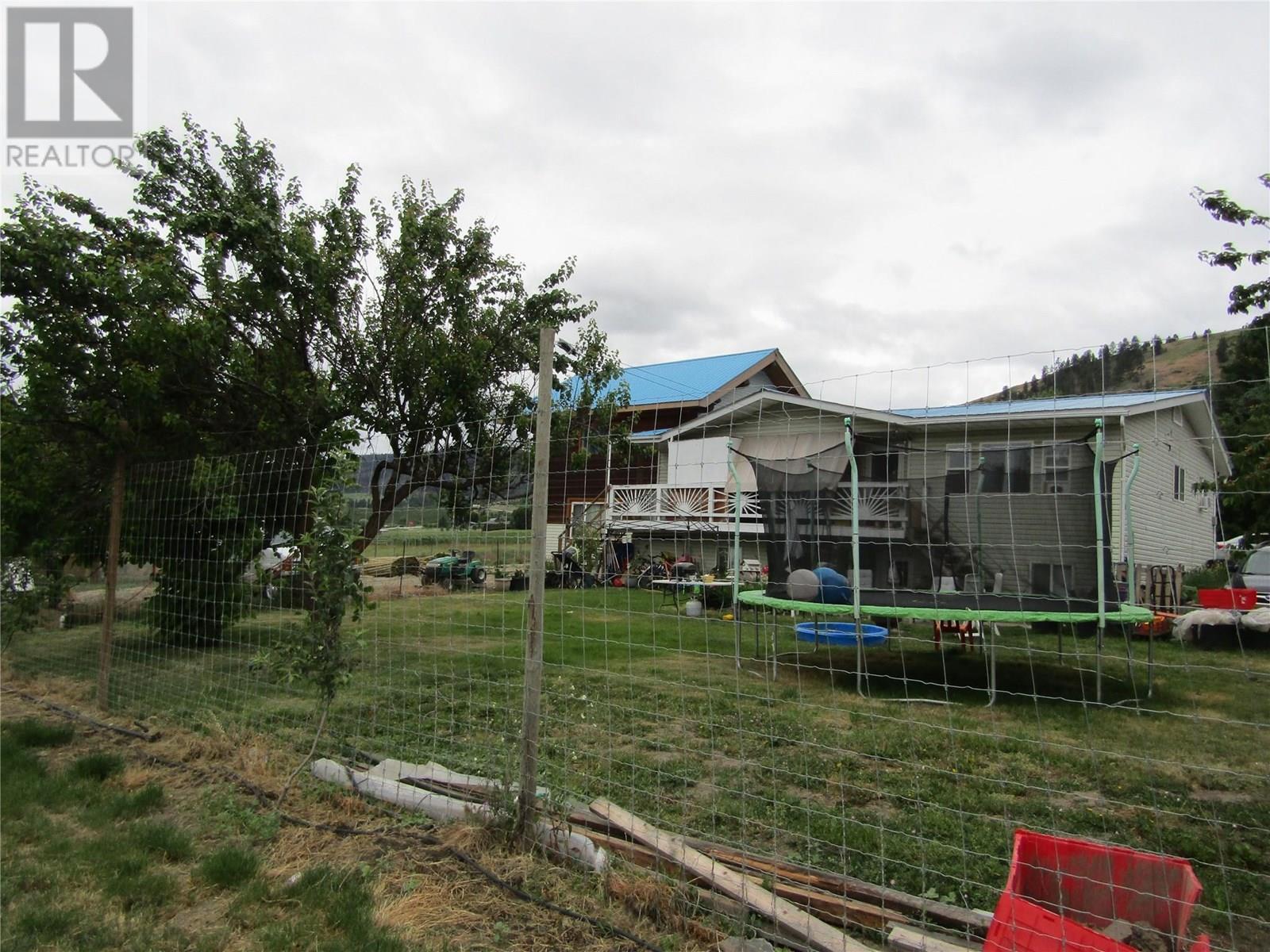 GRAND FORKS, British Columbia, V0H 1H5, CA, 6 Bedrooms Bedrooms, ,3 BathroomsBathrooms,Residential,For Sale,1947693