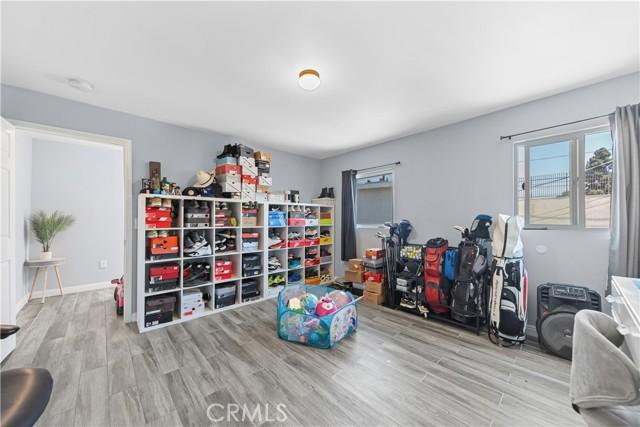Los Angeles, California, 90002, United States, ,Residential,For Sale,1935699