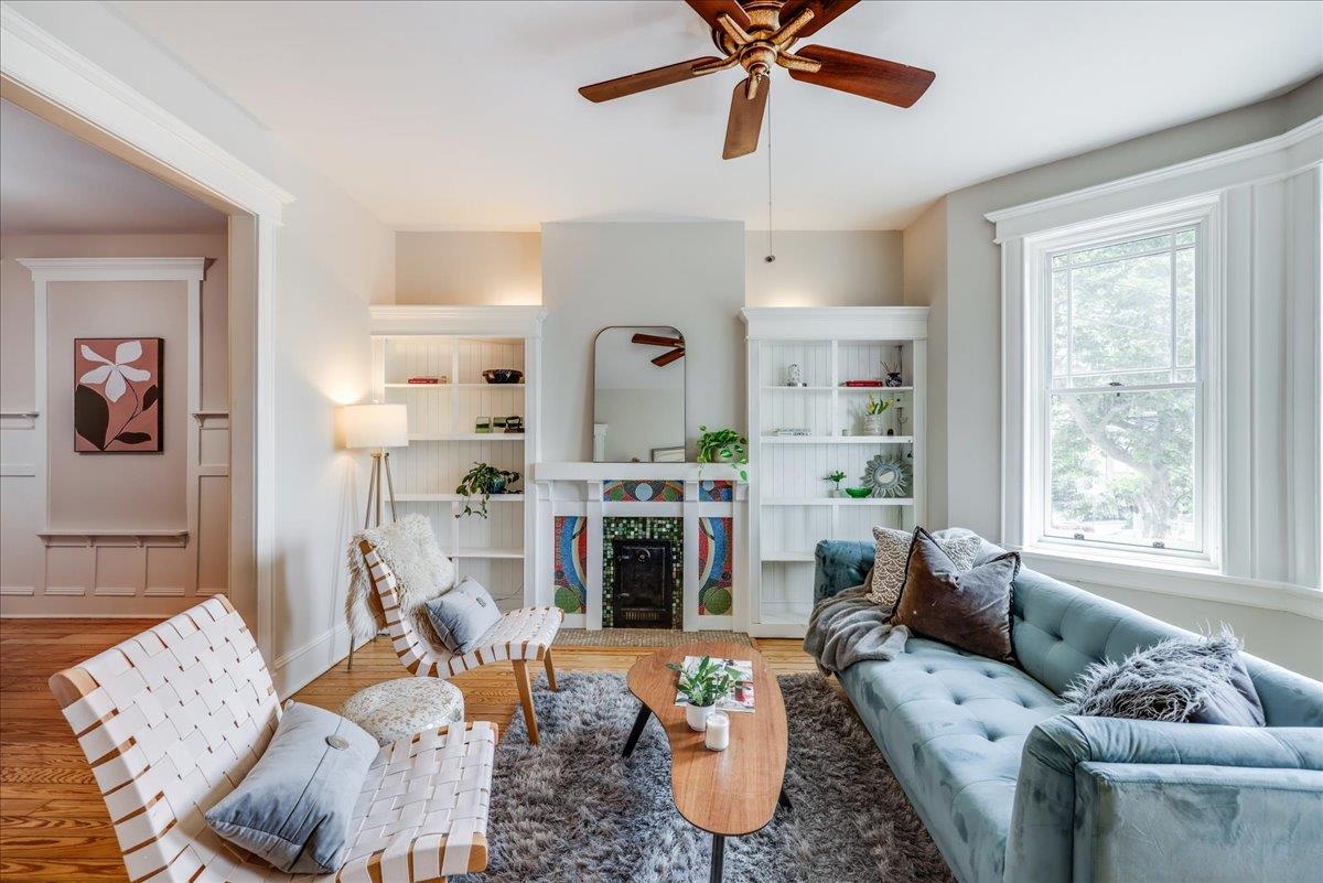 Jersey City, New Jersey, 07307, United States, 5 Bedrooms Bedrooms, ,2 BathroomsBathrooms,Residential,For Sale,1988239