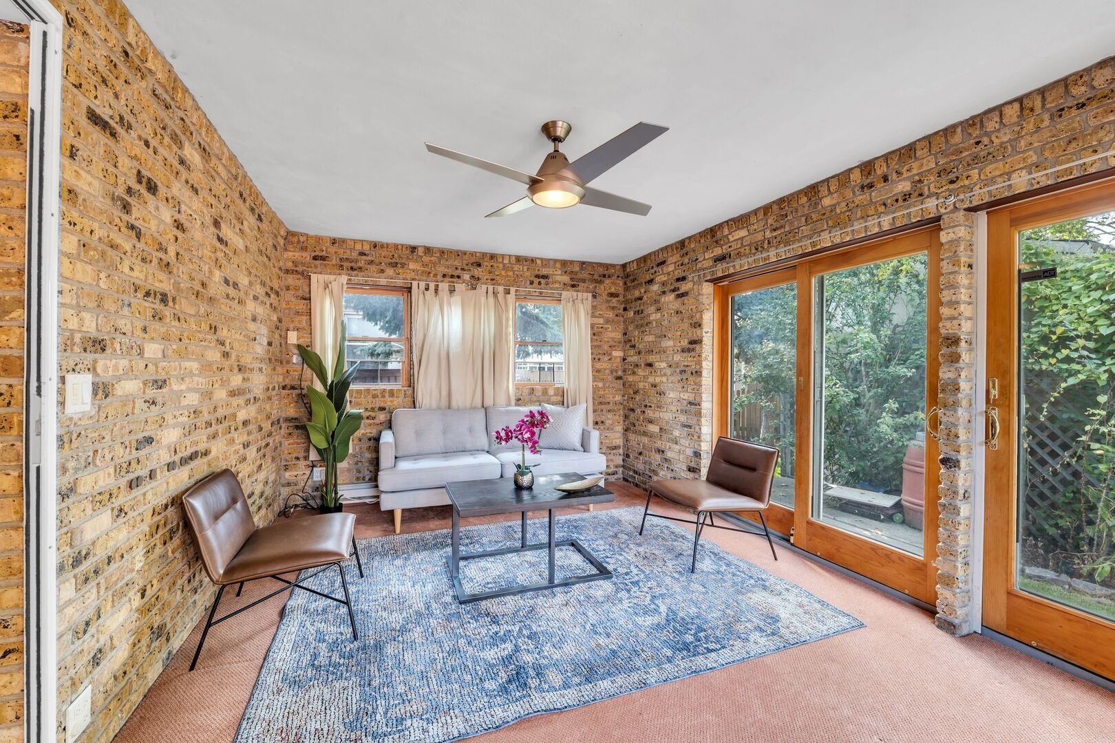 Chicago, Illinois, 60646, United States, 5 Bedrooms Bedrooms, ,3 BathroomsBathrooms,Residential,For Sale,2001010