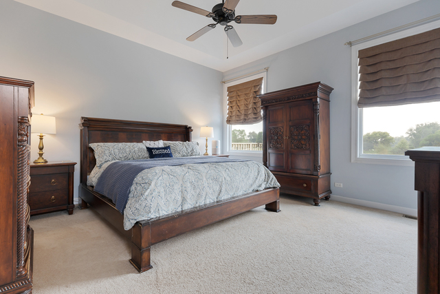 St Charles, Illinois, 60175, United States, 5 Bedrooms Bedrooms, ,3 BathroomsBathrooms,Residential,For Sale,1935414