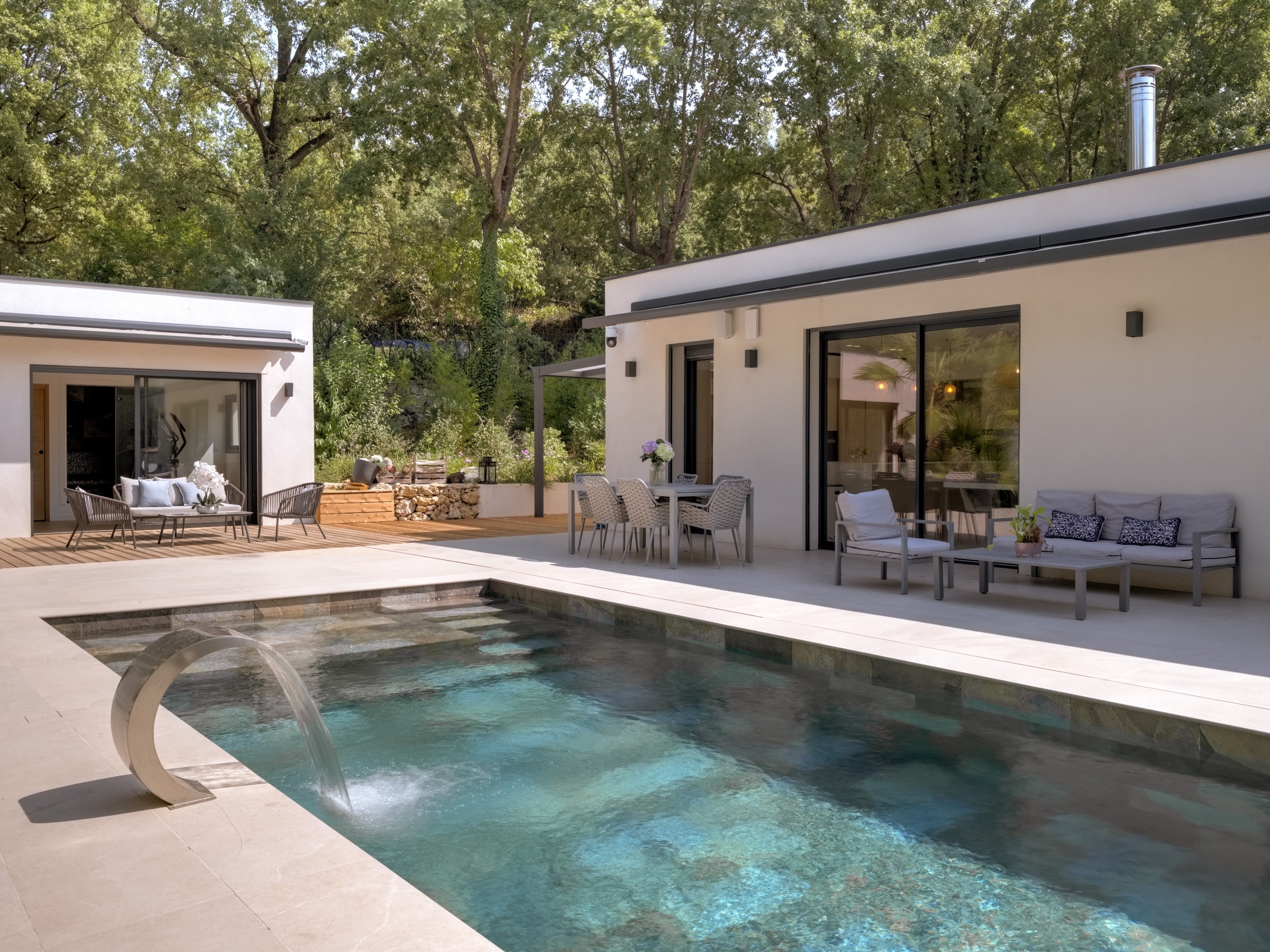  Prestigious contemporary villa with pool near Valbonne - 物件實景