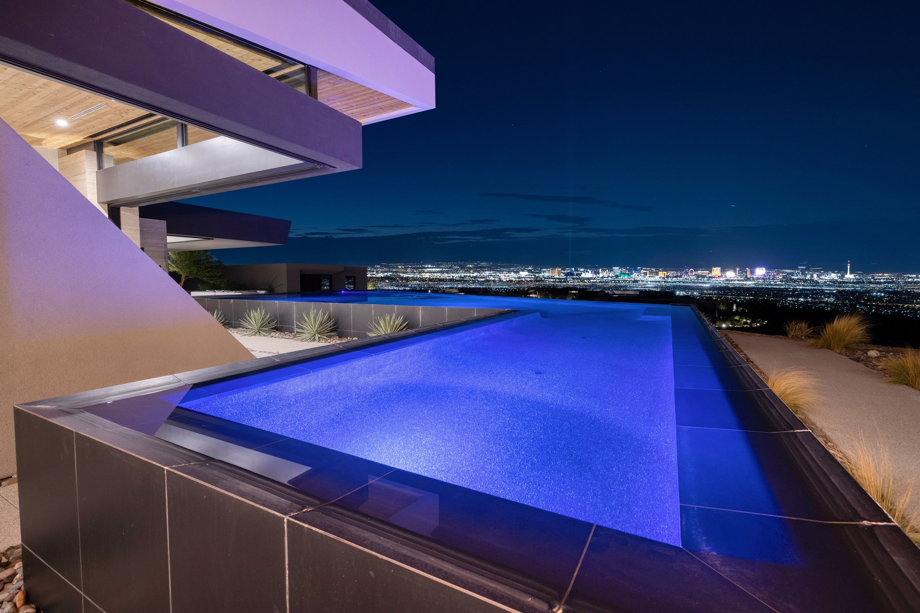  Exceptional Single Level Blue Heron Custom Home - 物件實景