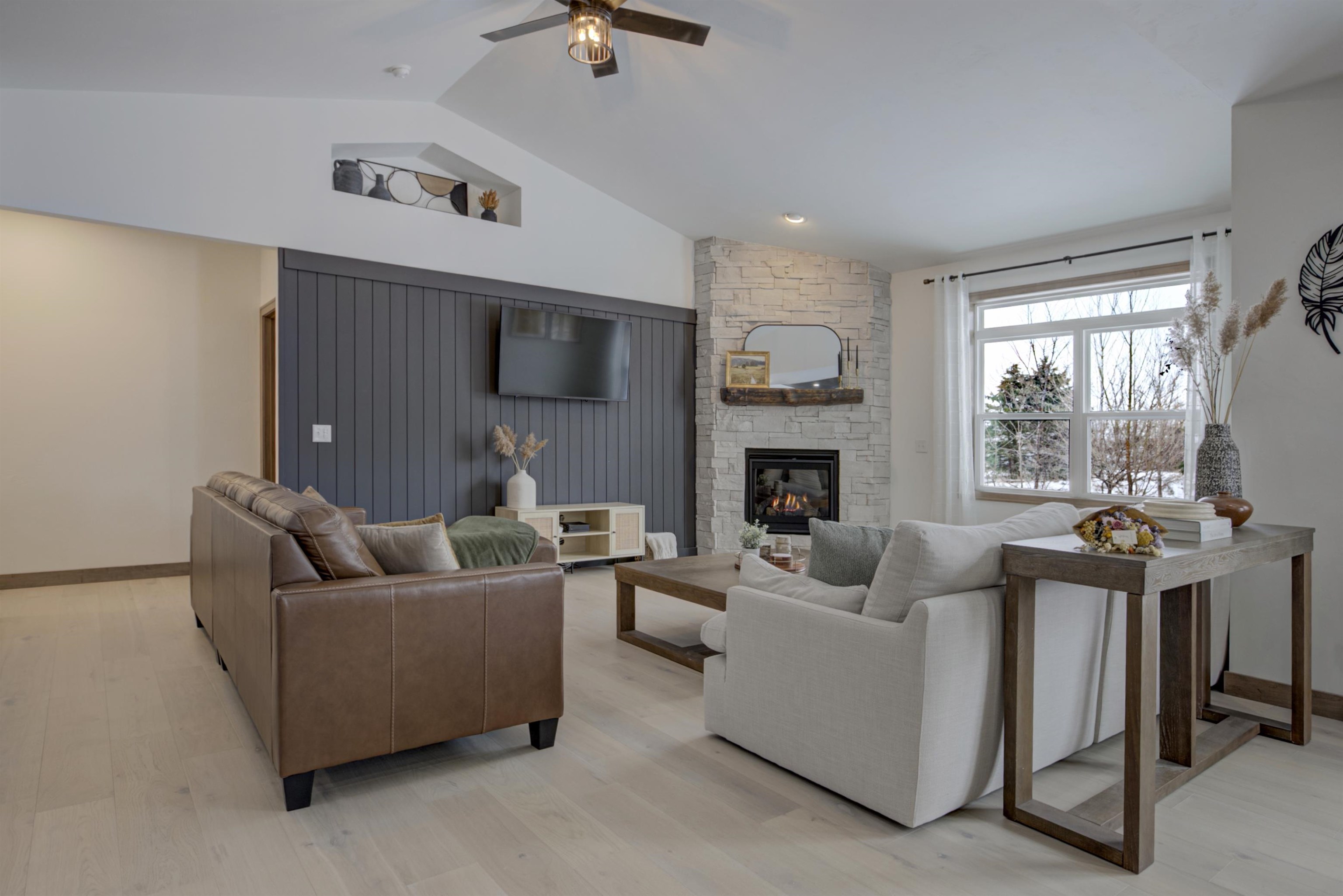 Neenah, Wisconsin, 54956-8964, United States, 4 Bedrooms Bedrooms, ,3 BathroomsBathrooms,Residential,For Sale,1846194