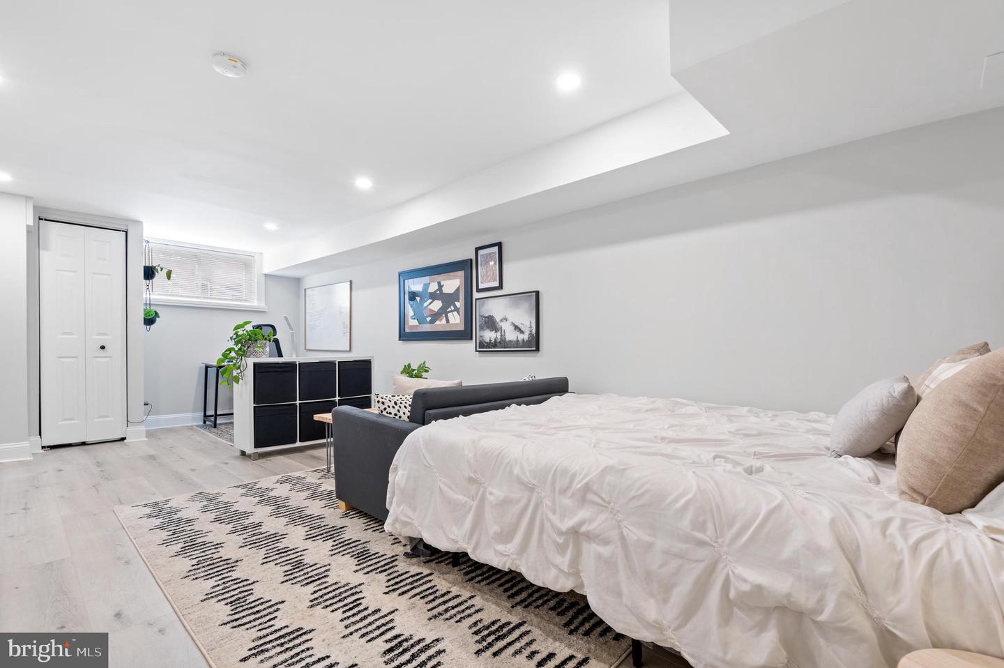 Baltimore, Maryland, 21224, United States, 3 Bedrooms Bedrooms, ,3 BathroomsBathrooms,Residential,For Sale,1939633