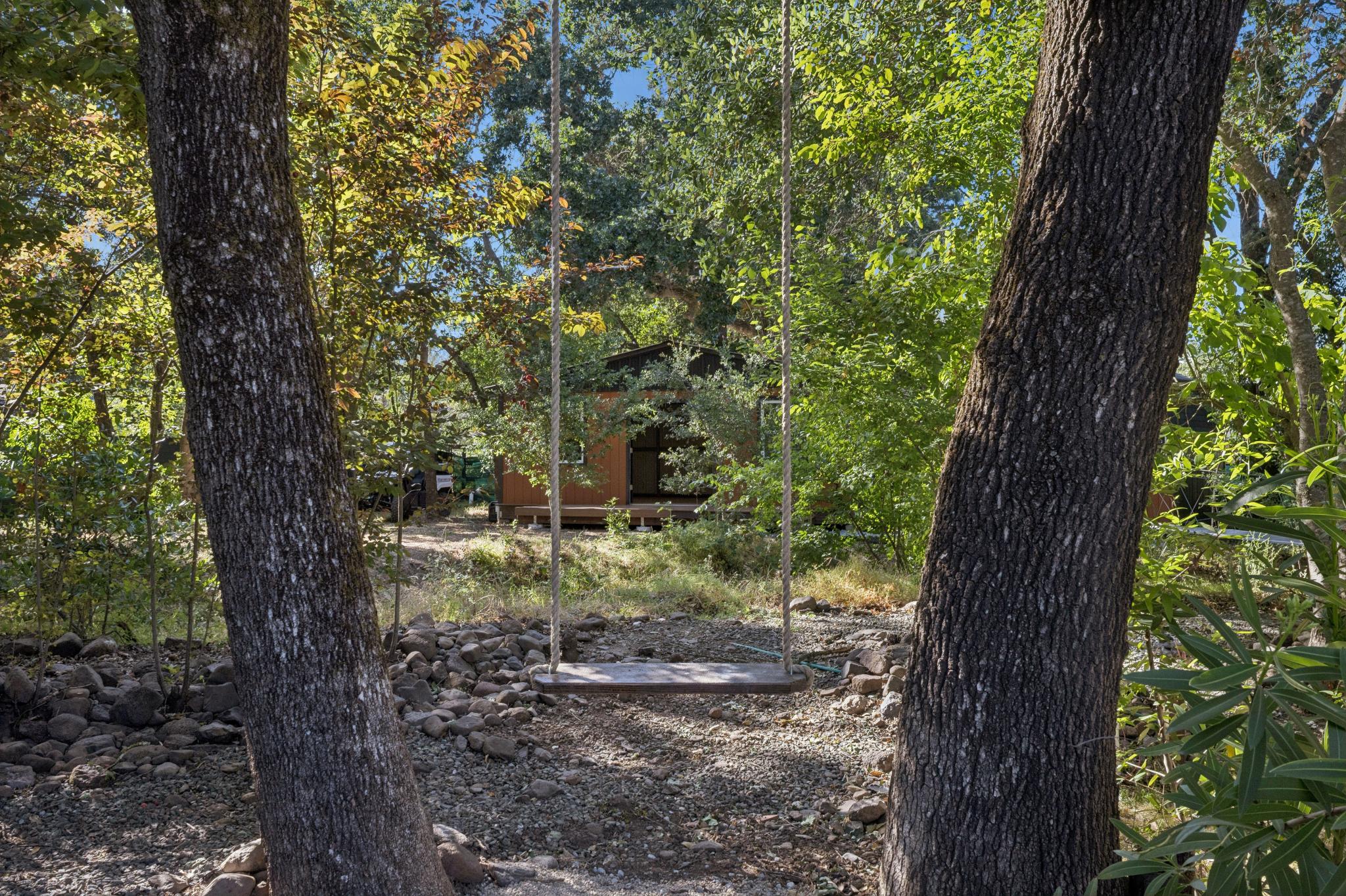  17667 Arnold Drive - 物件實景