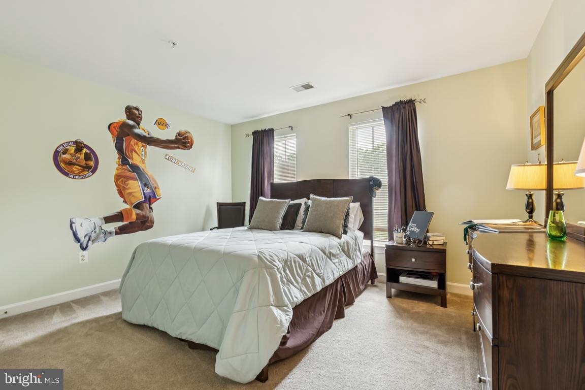 Accokeek, Maryland, 20607, United States, 4 Bedrooms Bedrooms, ,4 BathroomsBathrooms,Residential,For Sale,1881196