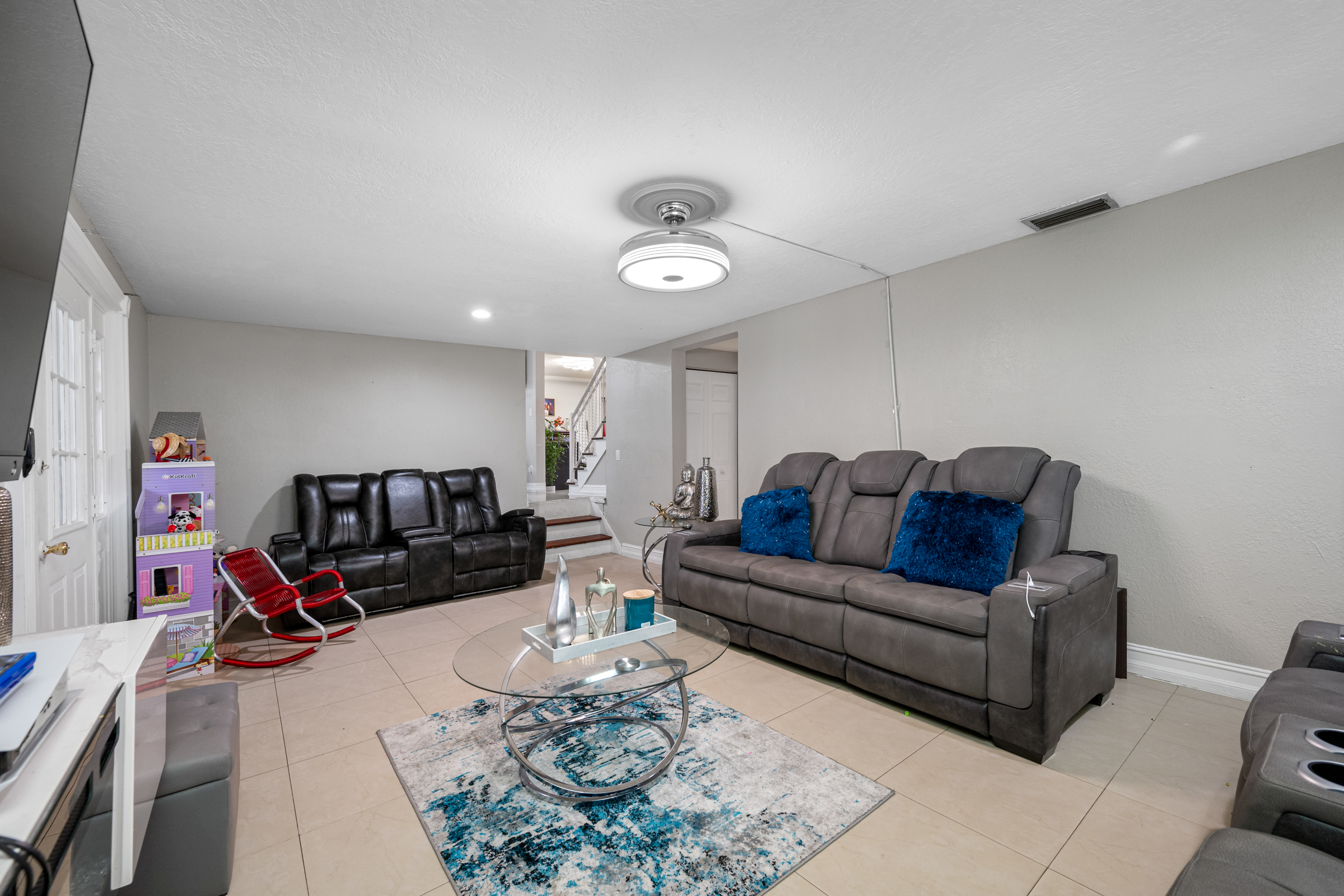 Tampa, Florida, 33615, United States, 4 Bedrooms Bedrooms, ,3 BathroomsBathrooms,Residential,For Sale,1900602