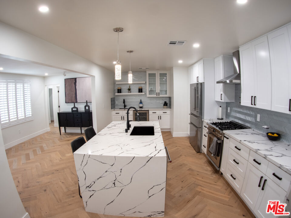 Duarte, California, 91010, United States, 6 Bedrooms Bedrooms, ,3 BathroomsBathrooms,Residential,For Sale,1836068