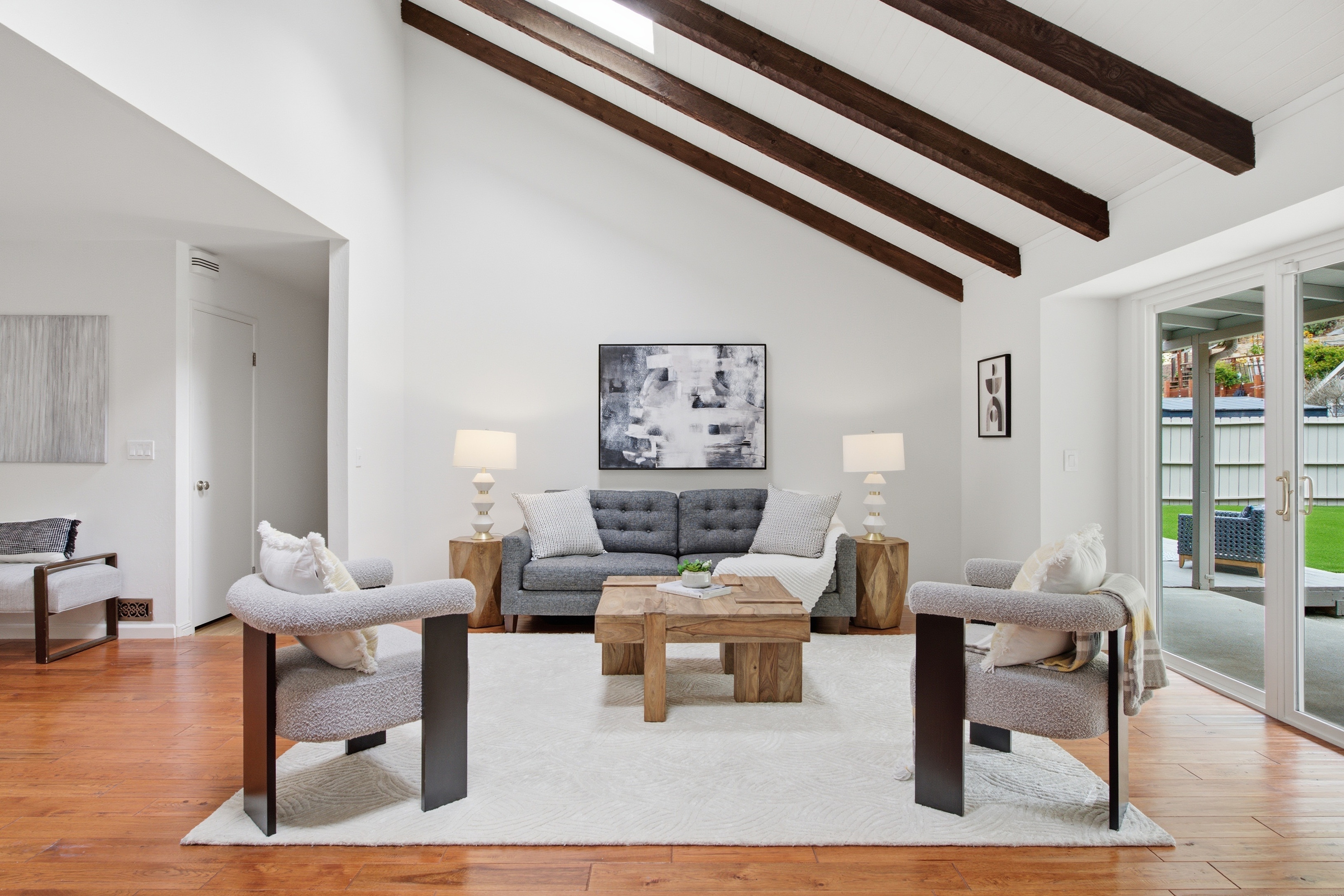  Spacious Single-Level Home on an Expansive Lot - 物件實景
