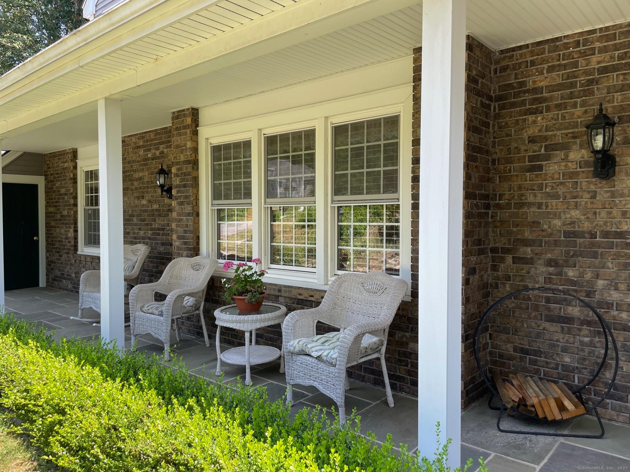 Westbrook, Connecticut, 06498, United States, 5 Bedrooms Bedrooms, ,6 BathroomsBathrooms,Residential,For Sale,1937602