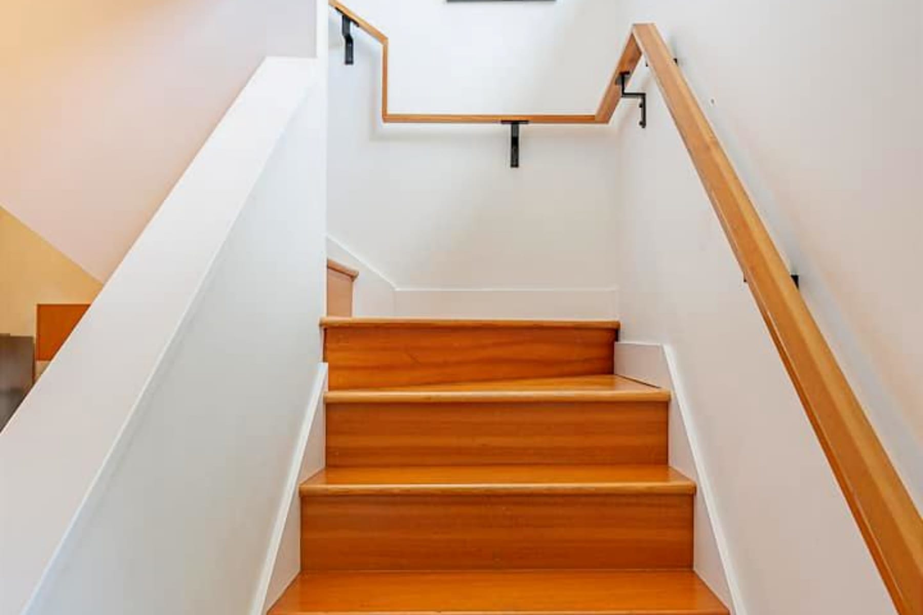  5934 NE 16TH AVE Portland, OR 97211 - 物件實景
