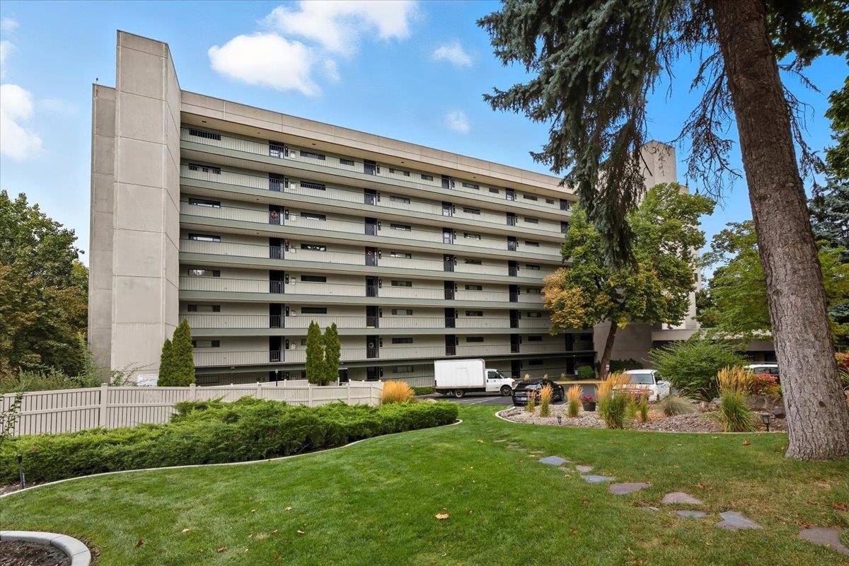 Spokane, Washington, 99204, United States, 1 Bedroom Bedrooms, ,2 BathroomsBathrooms,Residential,For Sale,1959393