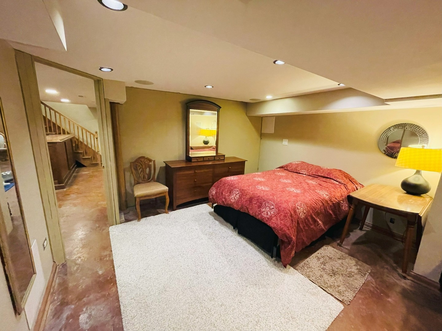 Chicago, Illinois, 60641, United States, 5 Bedrooms Bedrooms, ,3 BathroomsBathrooms,Residential,For Sale,1891255