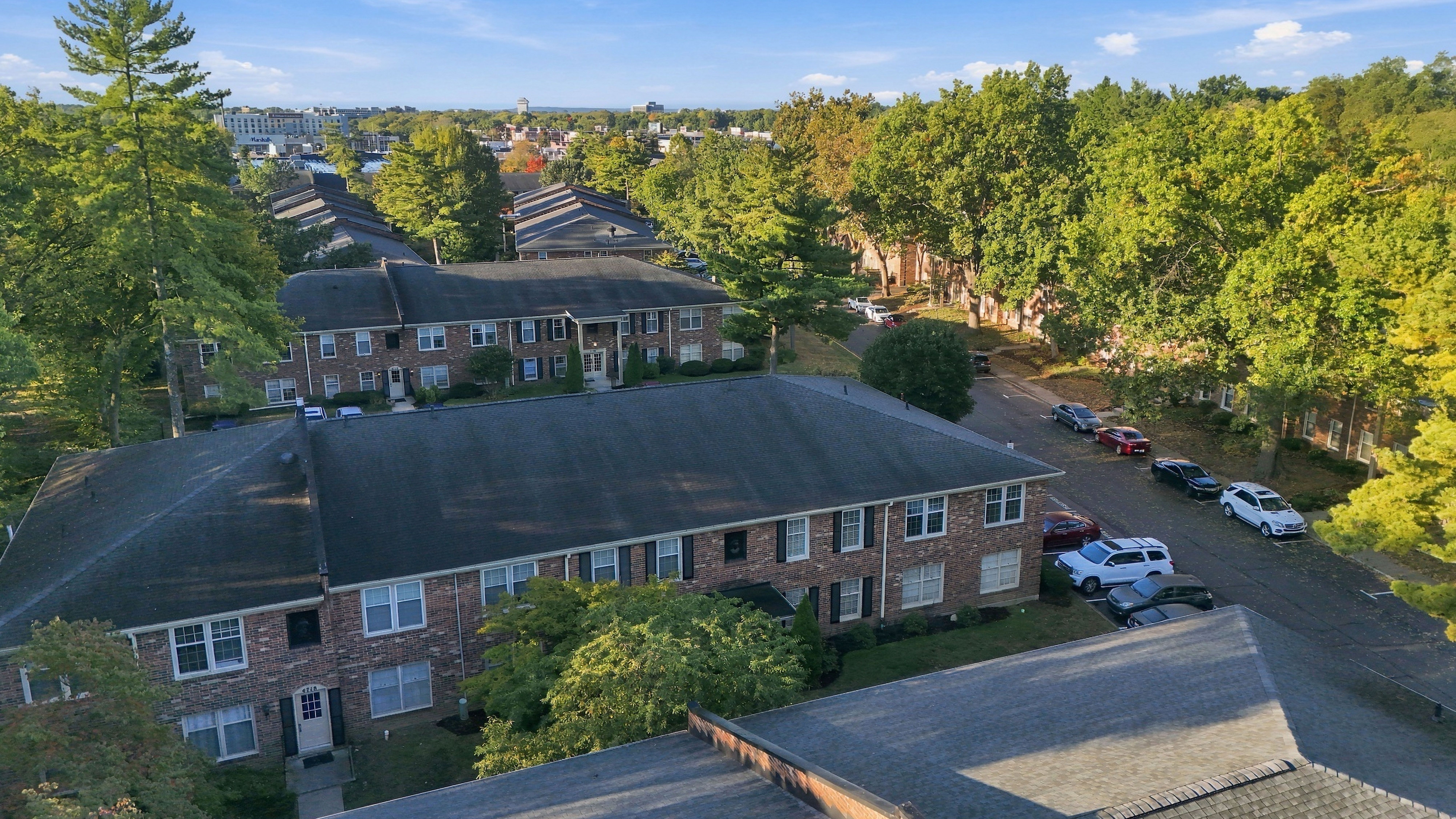  4708 Weybridge Gardens, 104, Louisville, KY 40207 - 物件實景