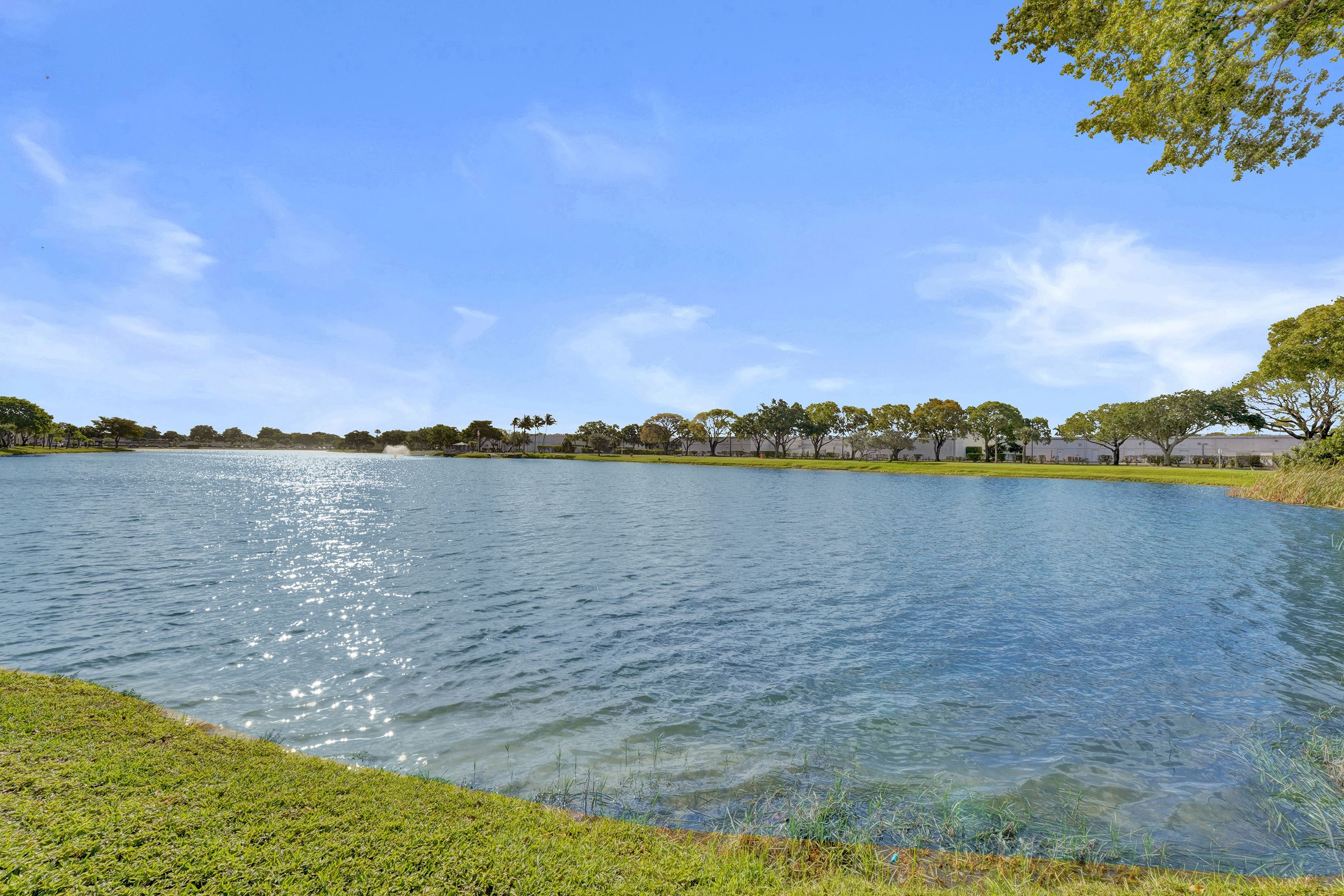  5531 Lakeside Drive, Margate, FL, 33063 - 物件實景