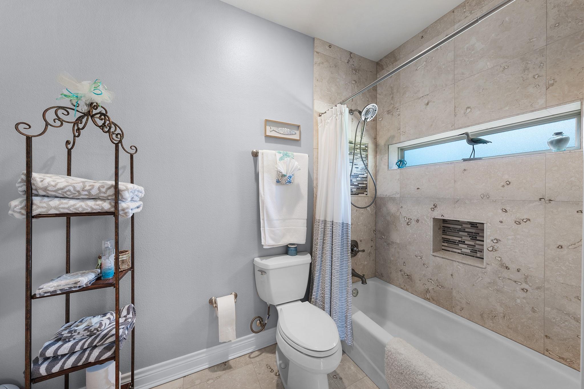 Sulphur Springs, Texas, 75482, United States, 5 Bedrooms Bedrooms, ,4 BathroomsBathrooms,Residential,For Sale,1803498
