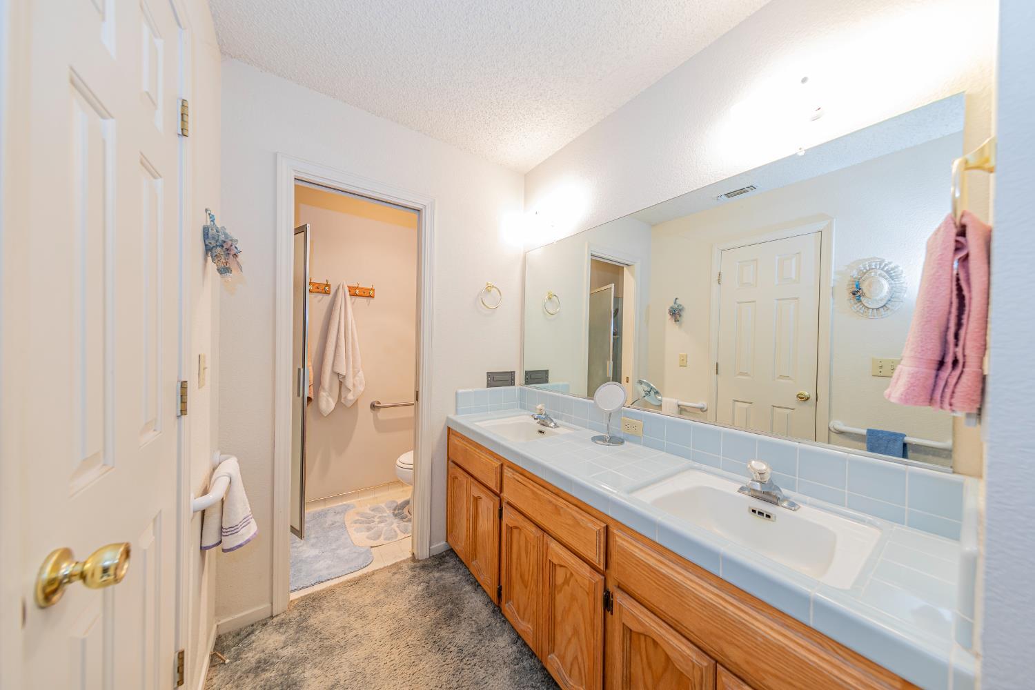 Oakhurst, California, 93644, United States, 4 Bedrooms Bedrooms, ,3 BathroomsBathrooms,Residential,For Sale,1974250