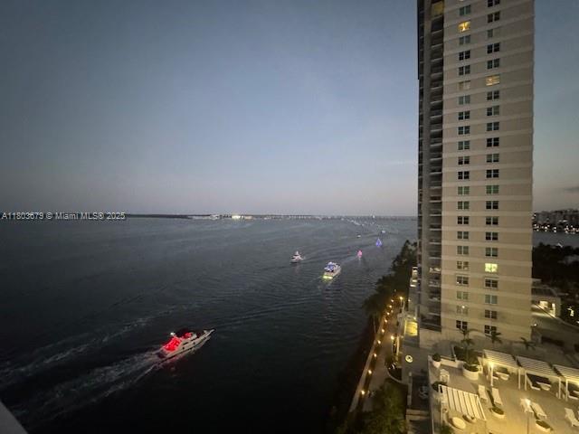 Miami, Florida, 33131, United States, 2 Bedrooms Bedrooms, ,2 BathroomsBathrooms,Residential,For Sale,1827801
