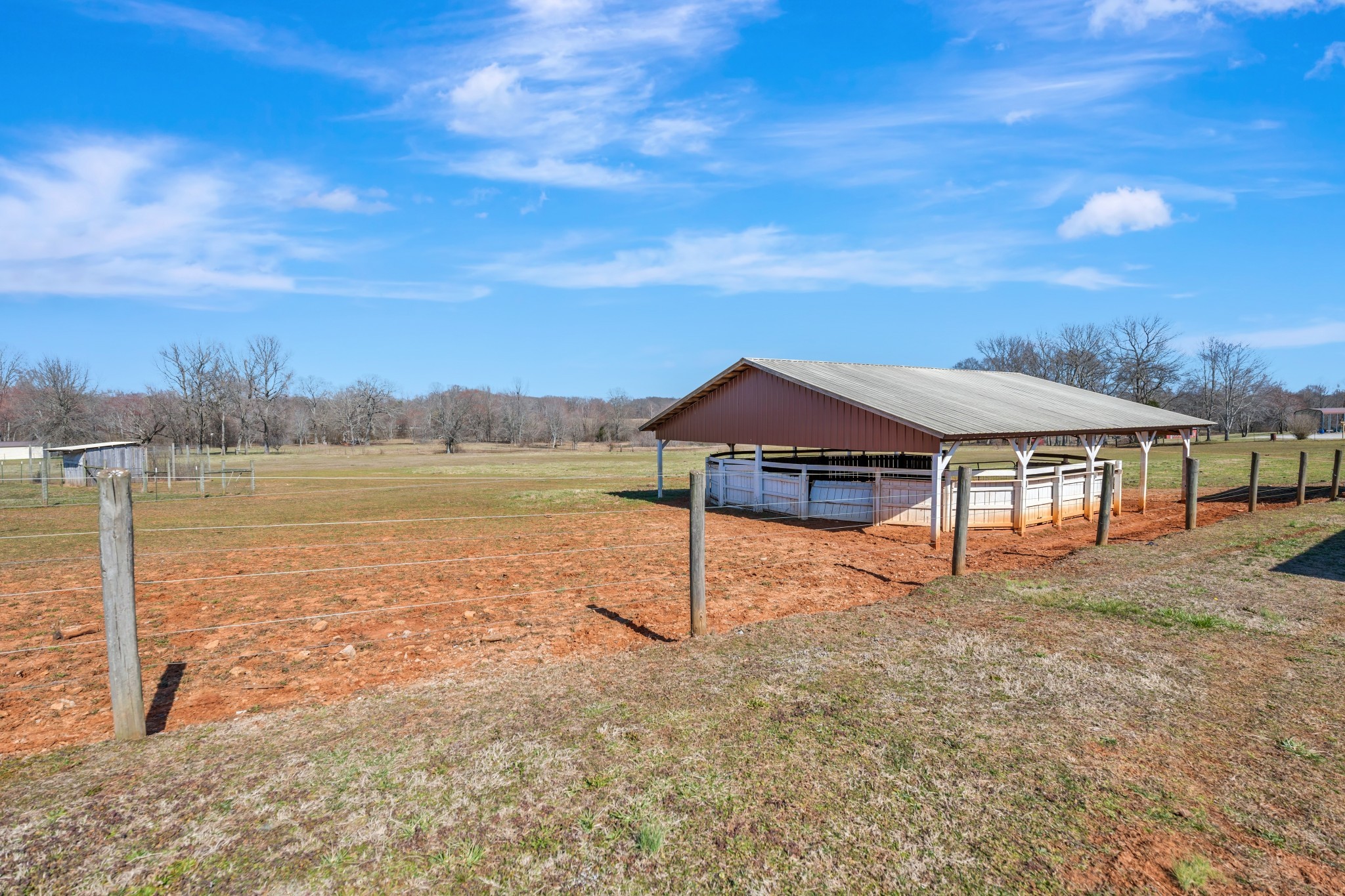 Lawrenceburg, Tennessee, 38464, United States, 3 Bedrooms Bedrooms, ,2 BathroomsBathrooms,Residential,For Sale,1940274