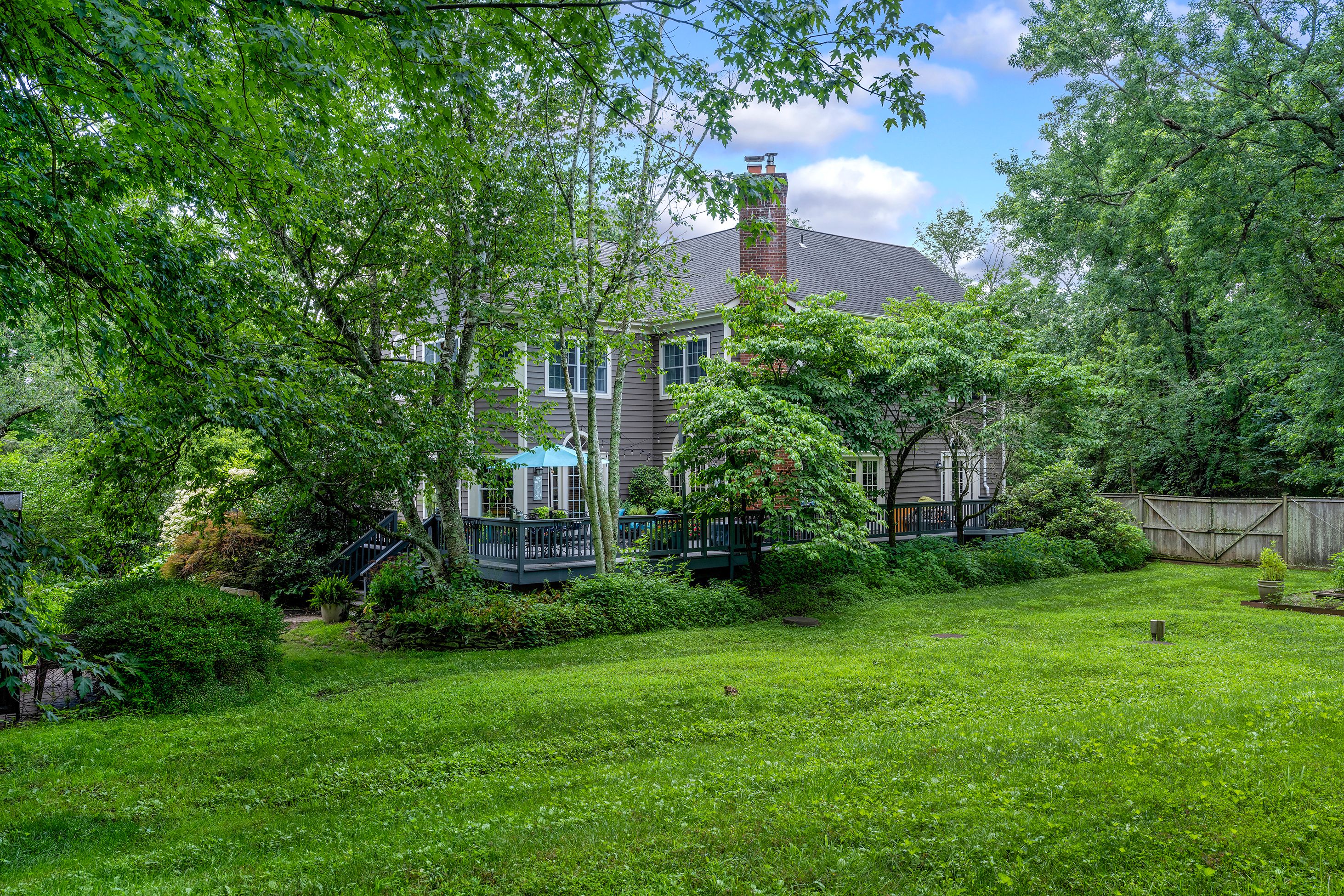  One-of-a-Kind Home, Timeless Warmth and Modern Functionality - 物件實景