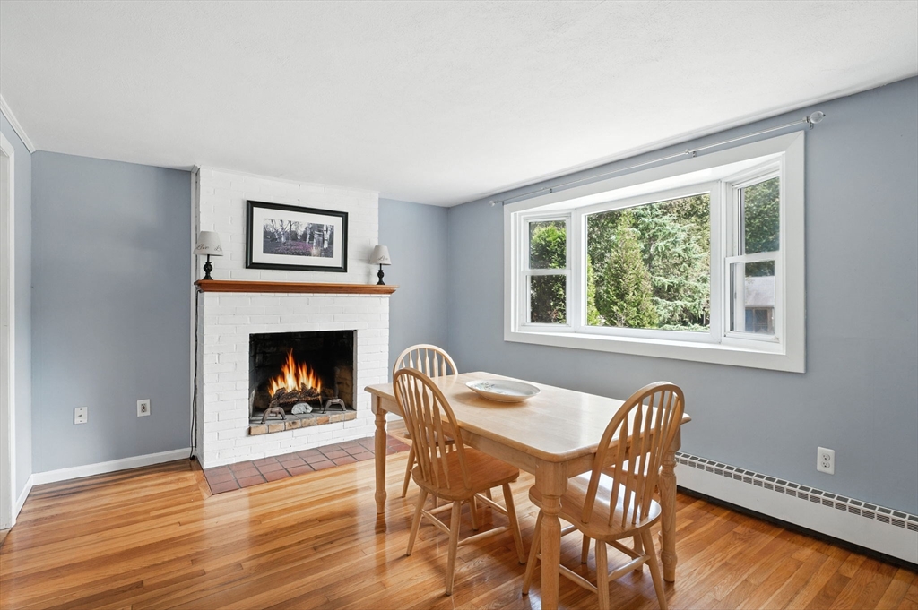 Tewksbury, Massachusetts, 01876, United States, 3 Bedrooms Bedrooms, ,2 BathroomsBathrooms,Residential,For Sale,1938994