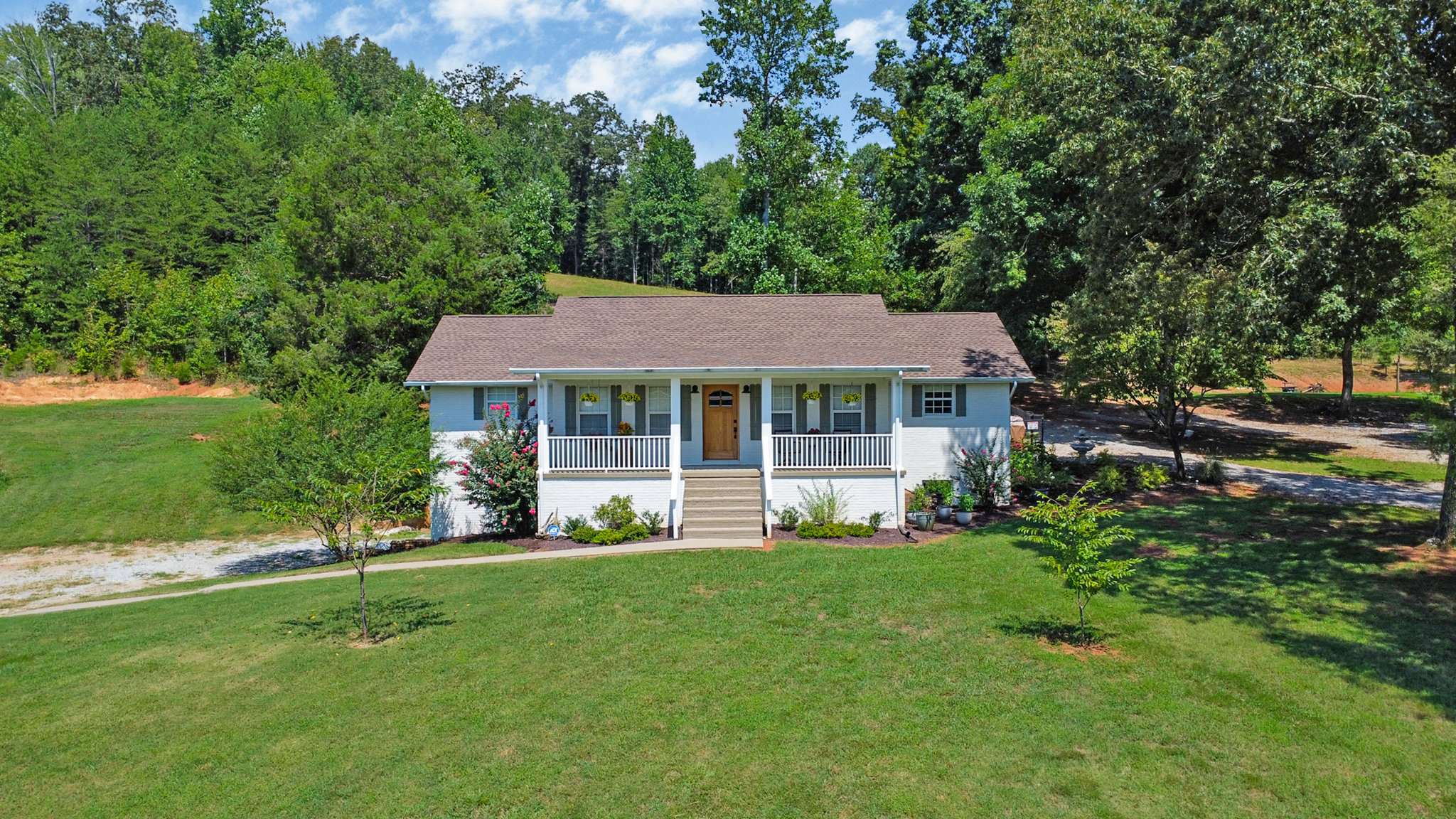 Rockwood, Tennessee, 37854, United States, 4 Bedrooms Bedrooms, ,3 BathroomsBathrooms,Residential,For Sale,2011403