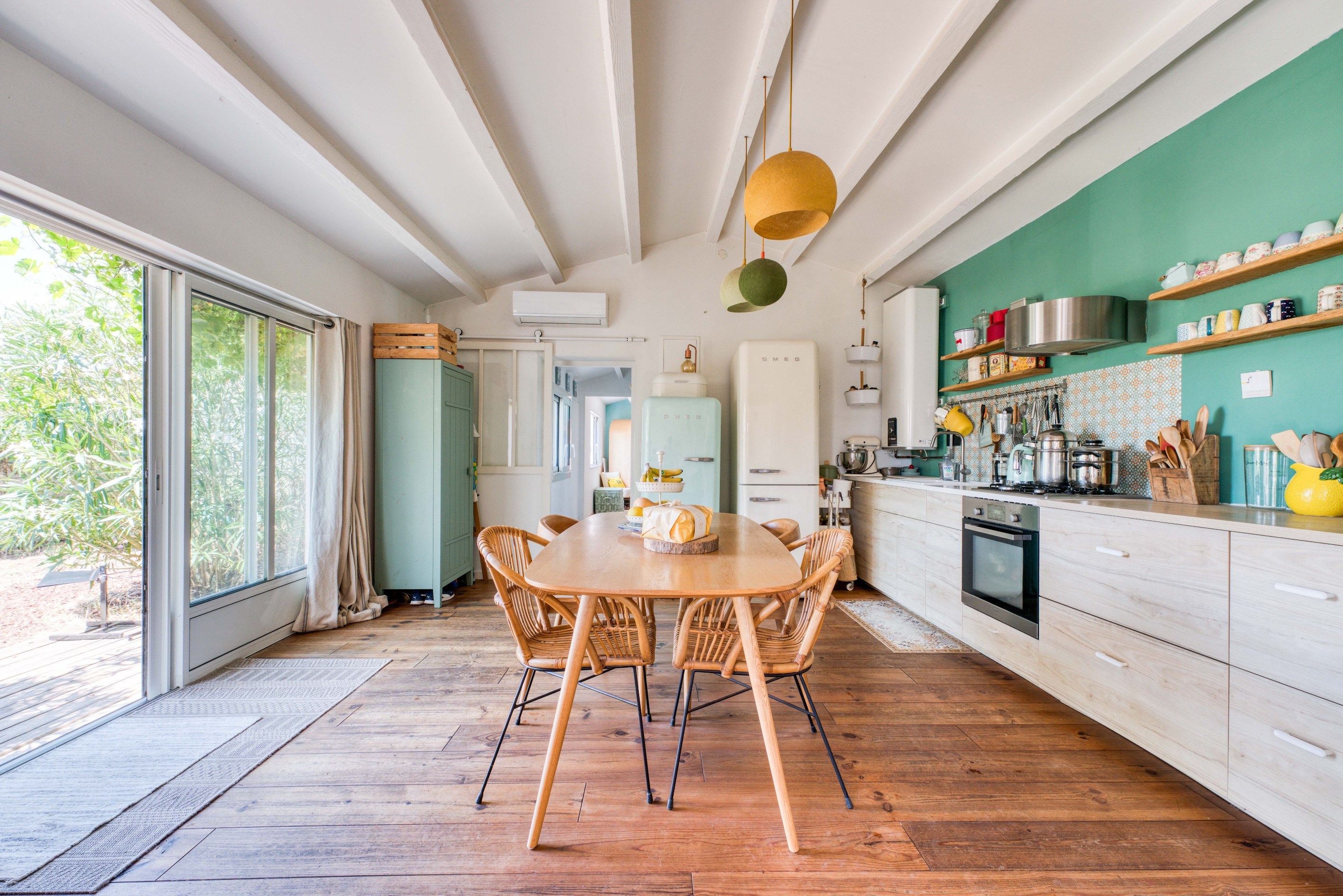  SMALL LONGERE IN THE HEART OF CHASSIRON VILLAGE St DENIS D