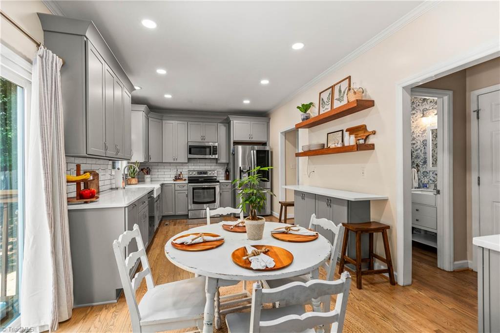 Clemmons, North Carolina, 27012, United States, 4 Bedrooms Bedrooms, ,3 BathroomsBathrooms,Residential,For Sale,1902242
