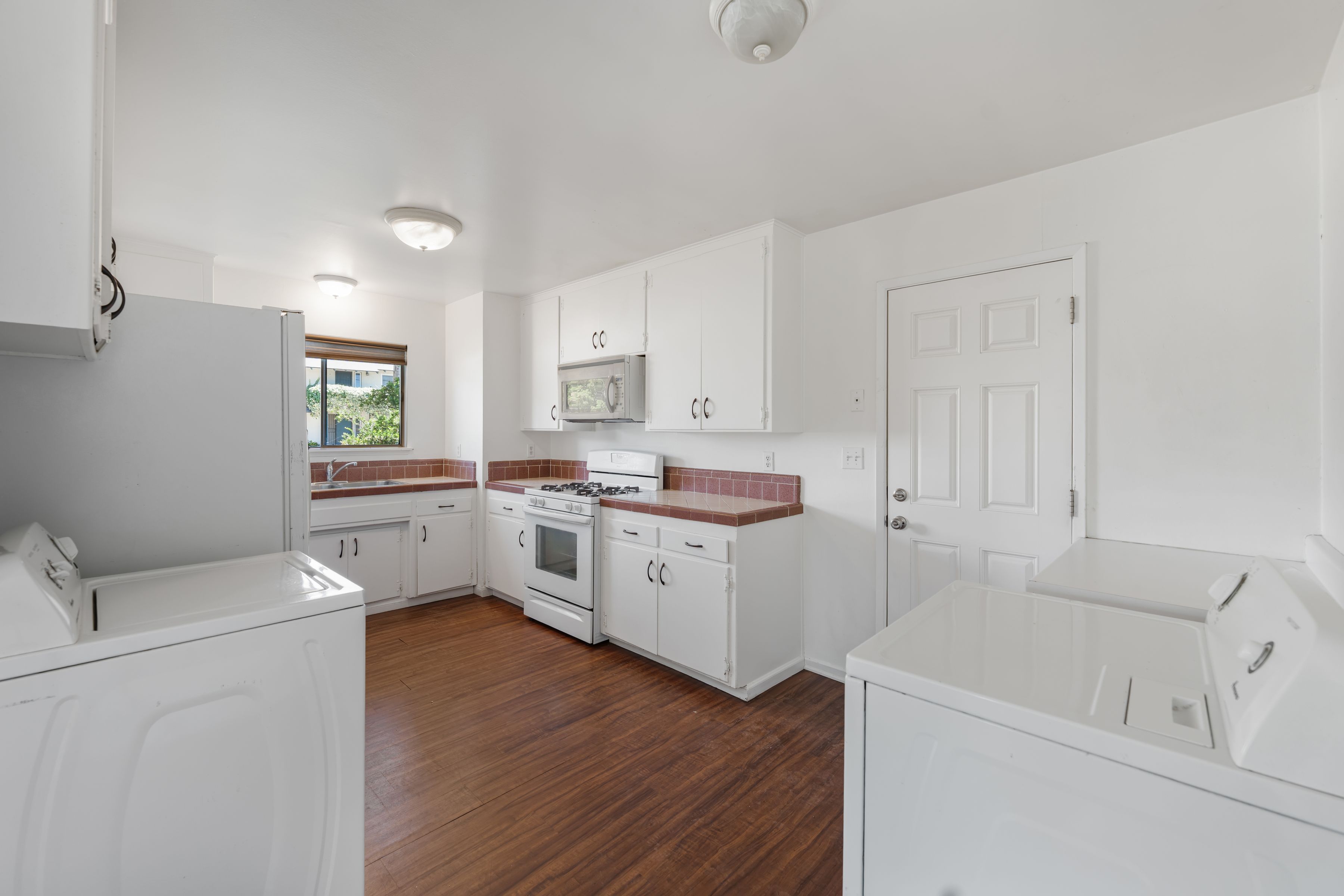  3617 Manzana Street - 物件實景