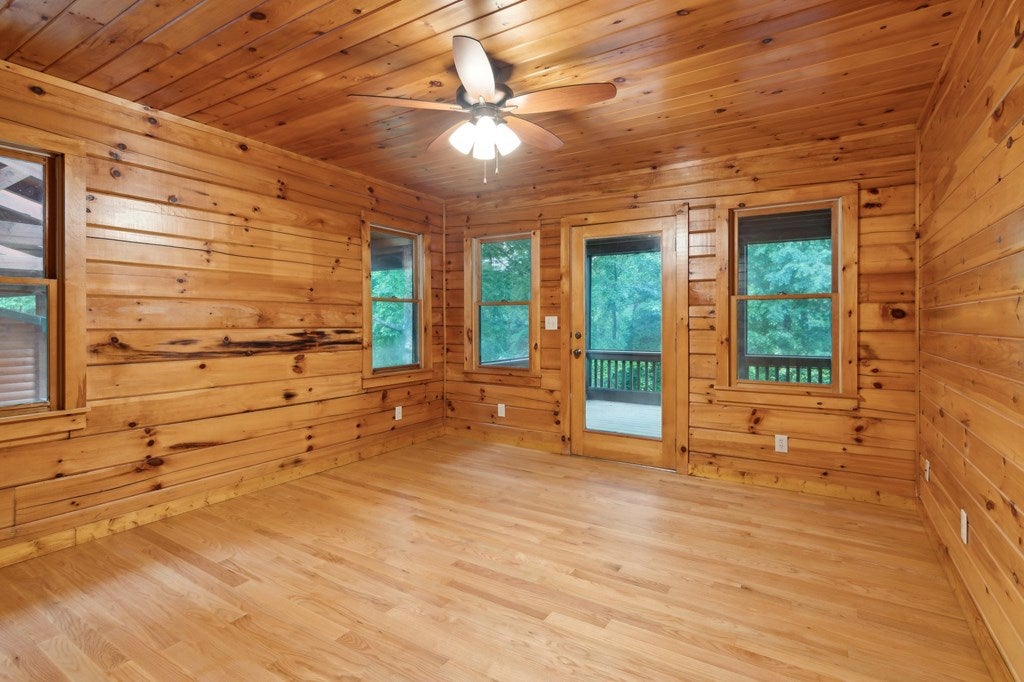 Morganton, Georgia, 30560, United States, 3 Bedrooms Bedrooms, ,4 BathroomsBathrooms,Residential,For Sale,1858984