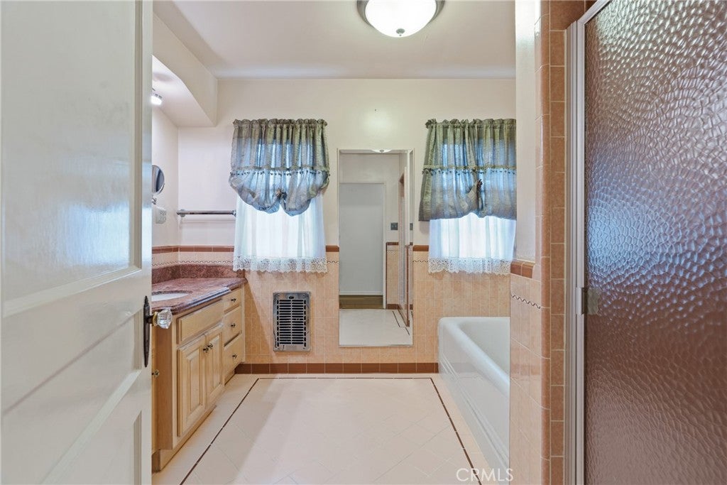 Alhambra, California, 91803, United States, 3 Bedrooms Bedrooms, ,3 BathroomsBathrooms,Residential,For Sale,2039866