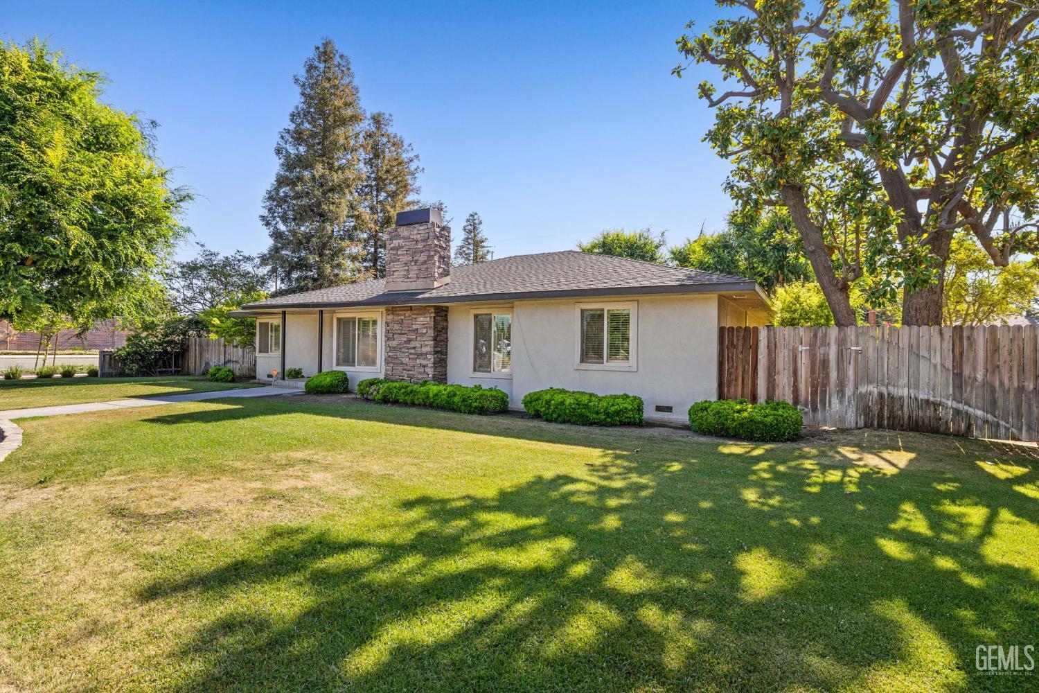 Bakersfield, California, 93301, United States, 3 Bedrooms Bedrooms, ,3 BathroomsBathrooms,Residential,For Sale,1819046