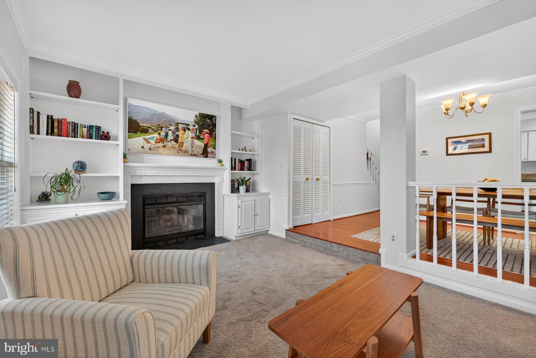 Arlington, Virginia, 22206, United States, ,Residential,For Sale,1992394