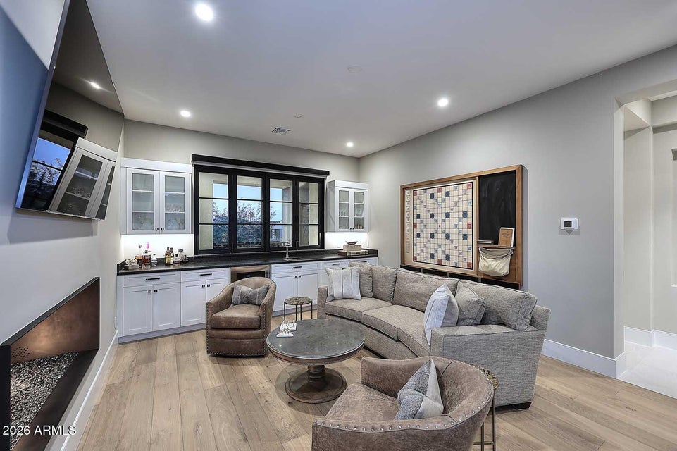 Scottsdale, Arizona, 85255, United States, 3 Bedrooms Bedrooms, ,Residential,For Sale,2009279