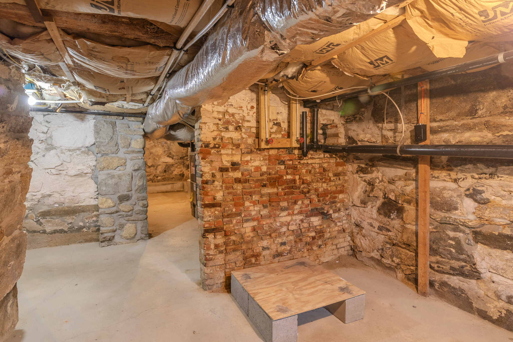  183 Main Street, Boylston, MA 01505 - 物件實景