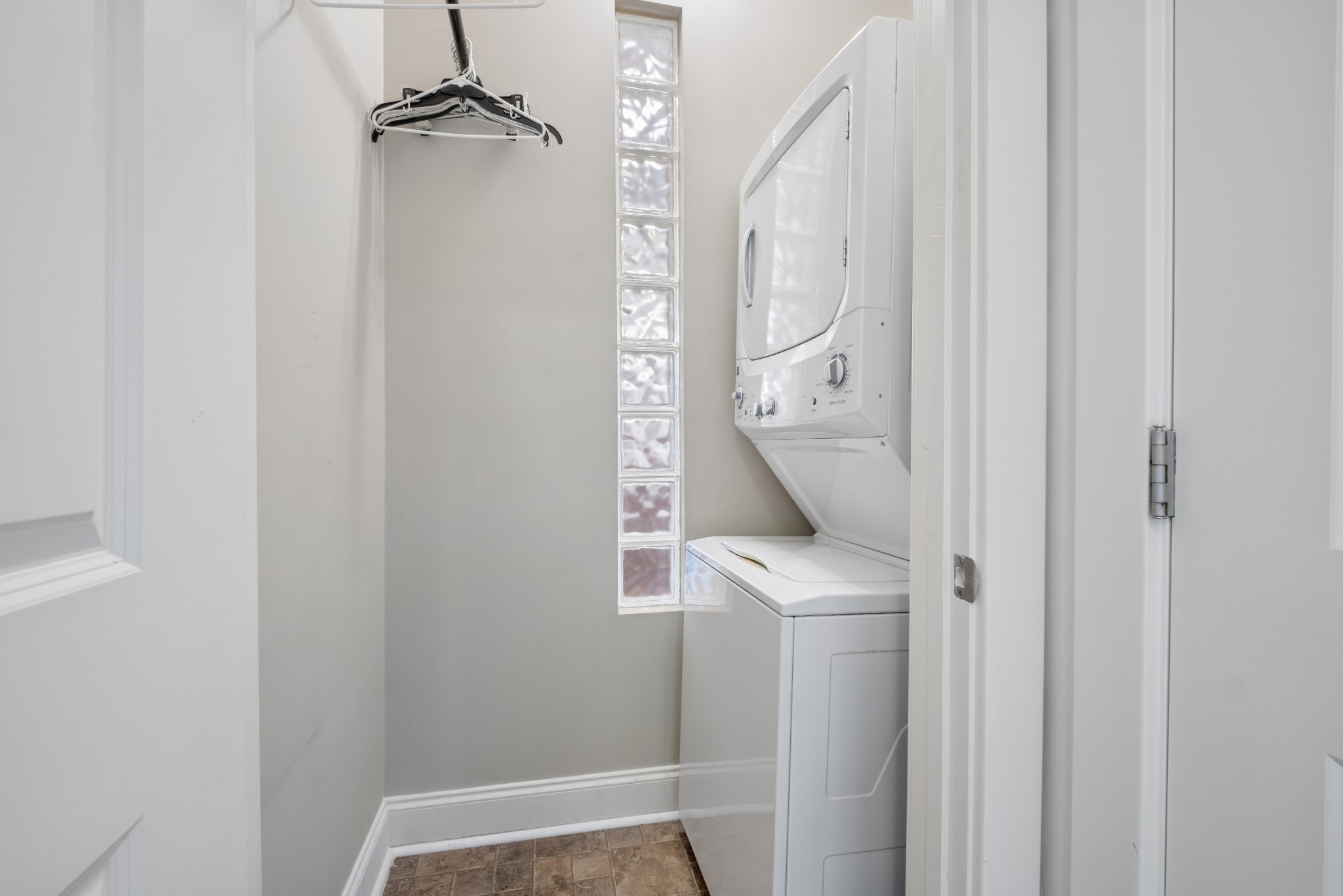  702 Wedgewood Park, Nashville, TN, 37203 - 物件實景