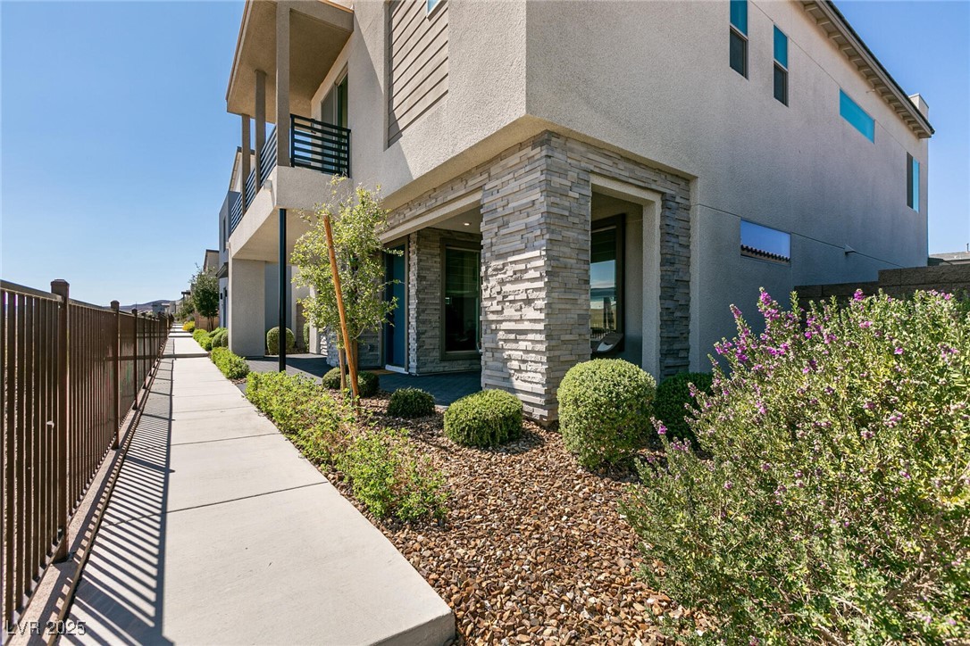 Henderson, Nevada, 89044, United States, 3 Bedrooms Bedrooms, ,4 BathroomsBathrooms,Residential,For Sale,1951006