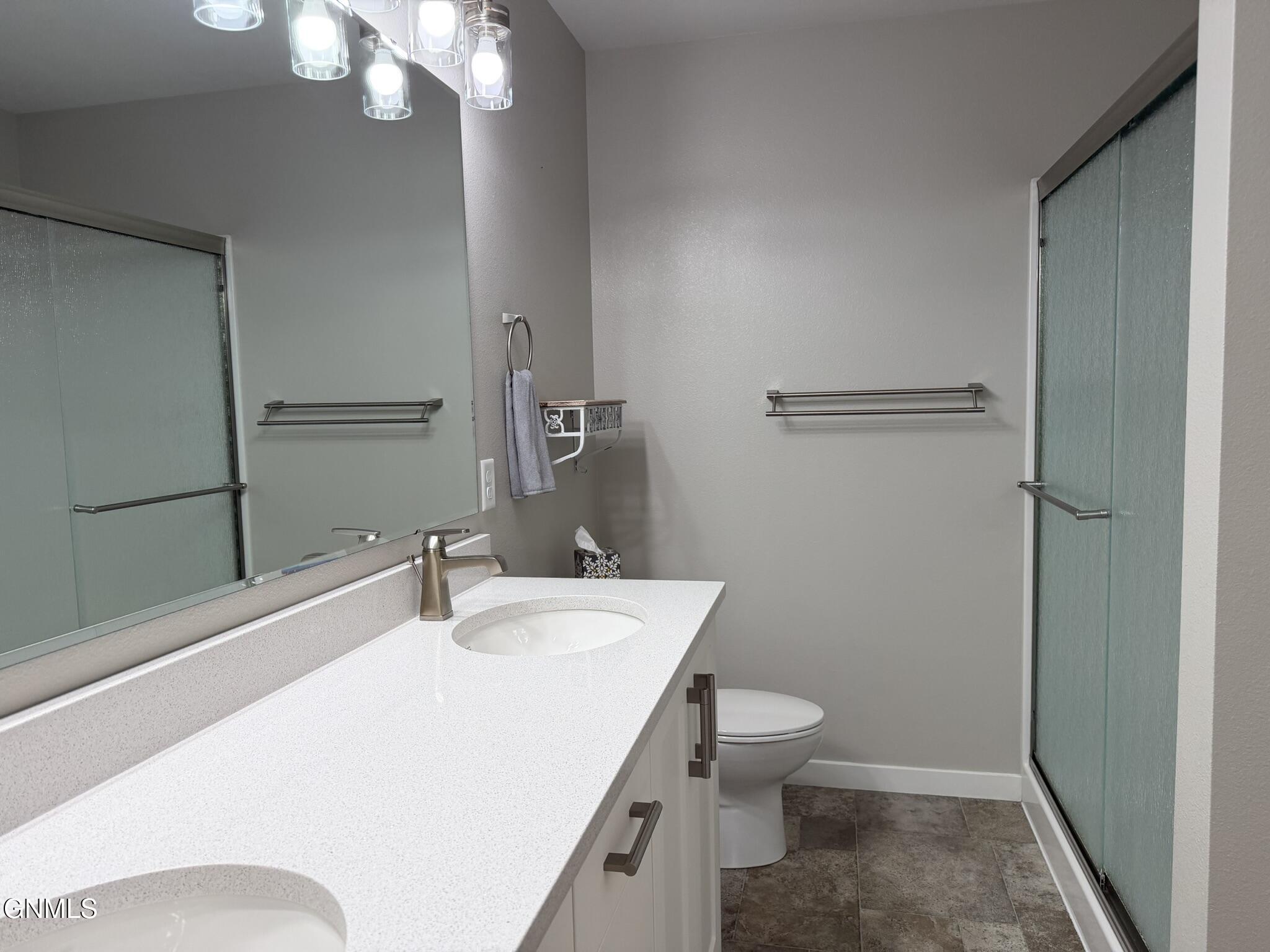 Bismarck, North Dakota, 58504, United States, 5 Bedrooms Bedrooms, ,2 BathroomsBathrooms,Residential,For Sale,1986096